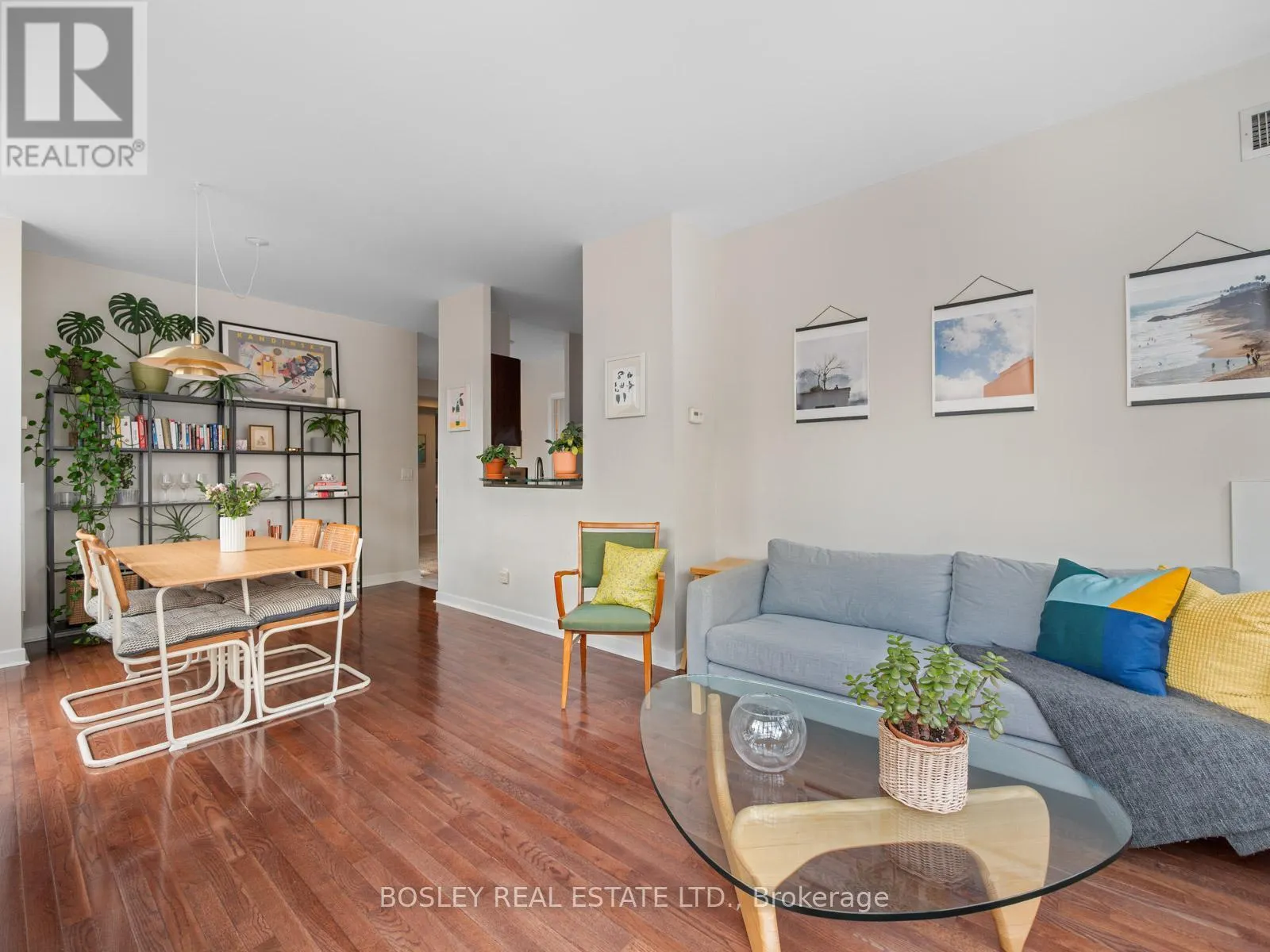715 - 438 RICHMOND STREET W