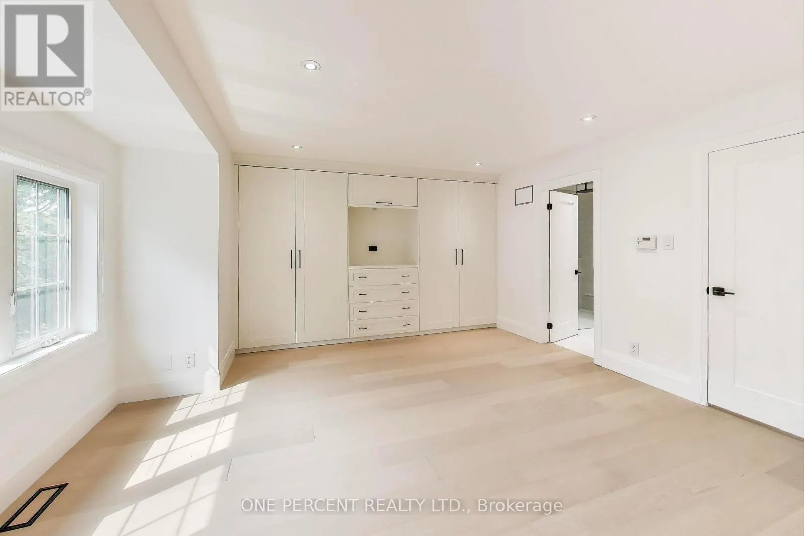 23 MITCHELL AVENUE