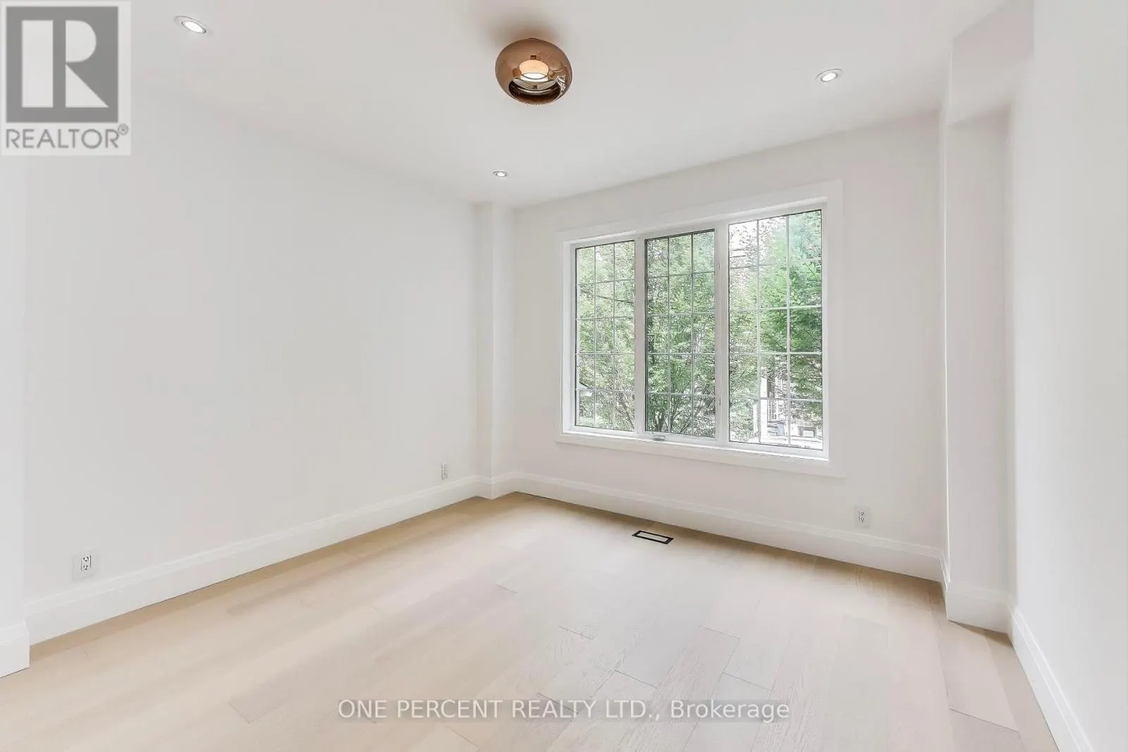 23 MITCHELL AVENUE