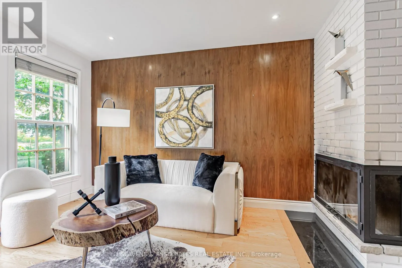 123 LORD SEATON ROAD