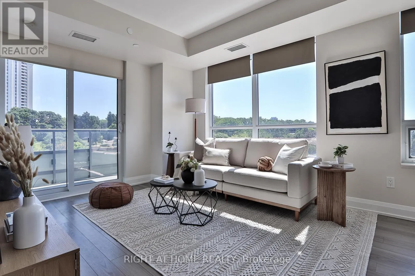 709 - 18 GRAYDON HALL DRIVE