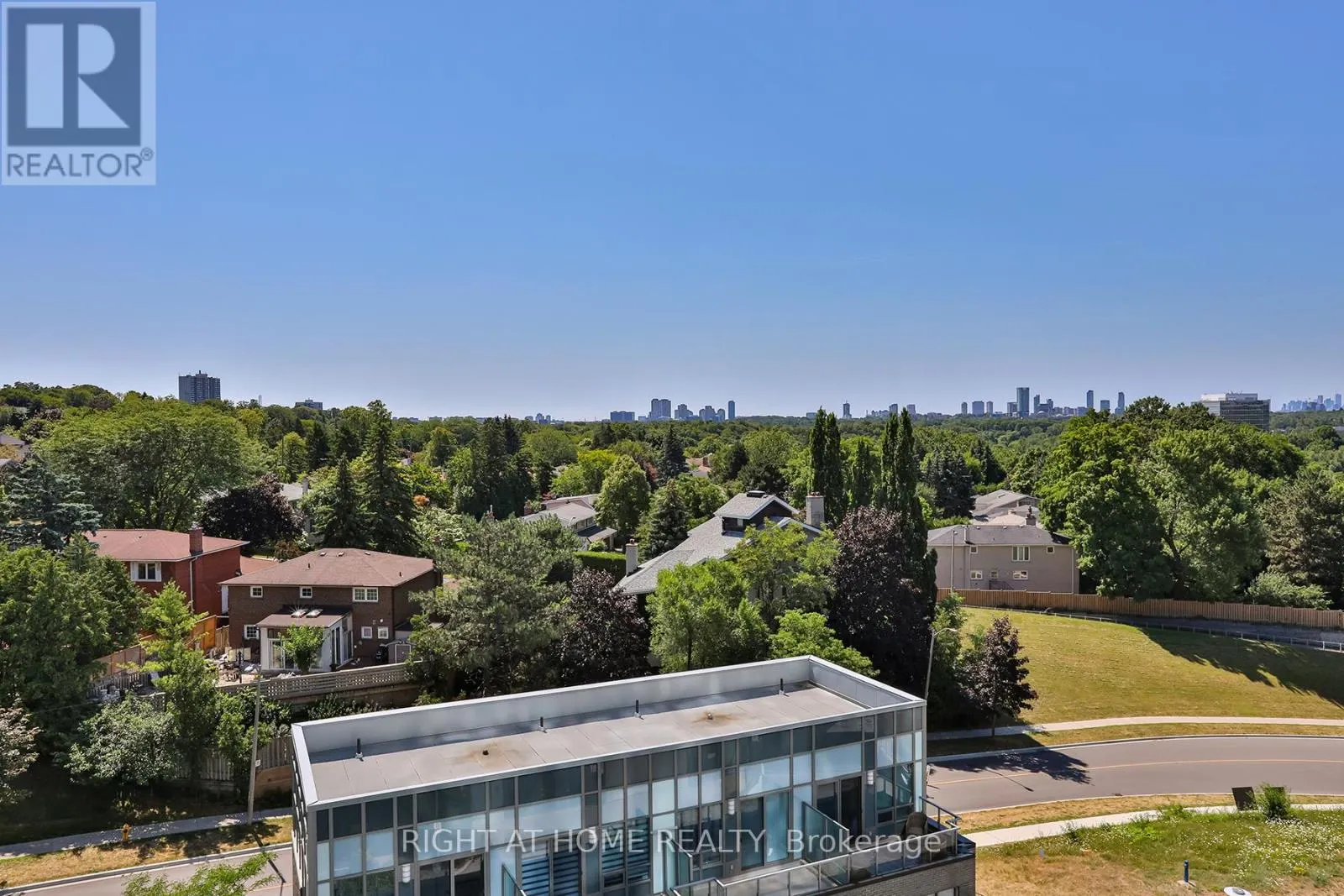 709 - 18 GRAYDON HALL DRIVE