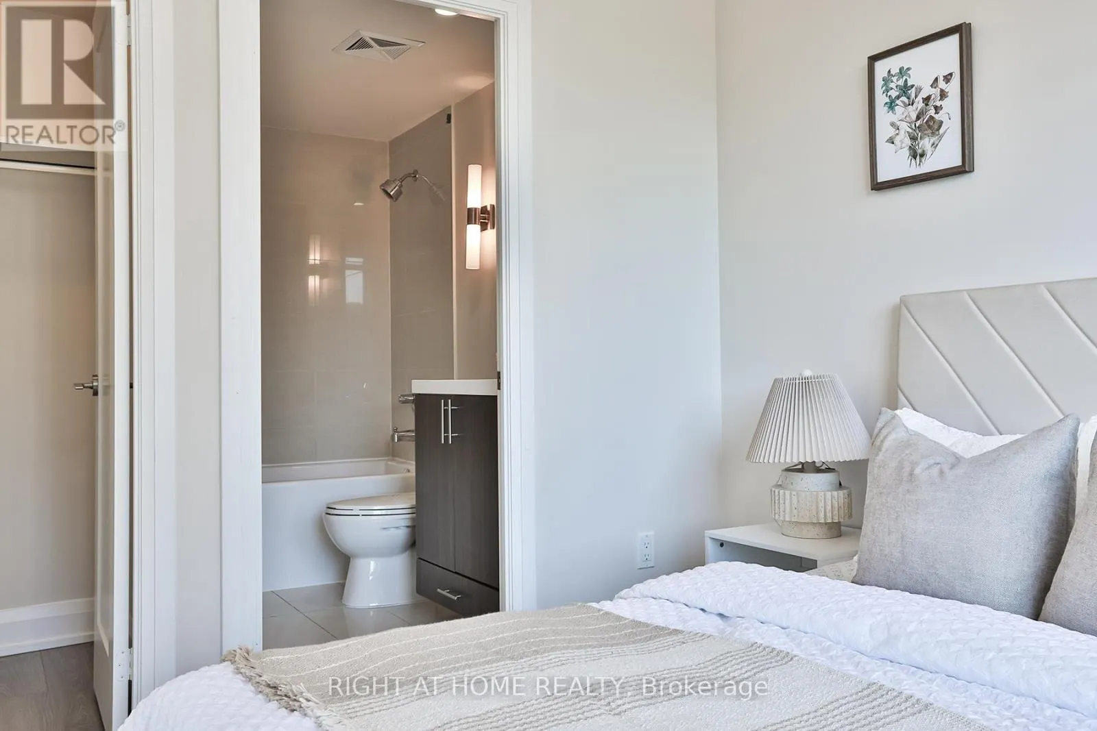 709 - 18 GRAYDON HALL DRIVE