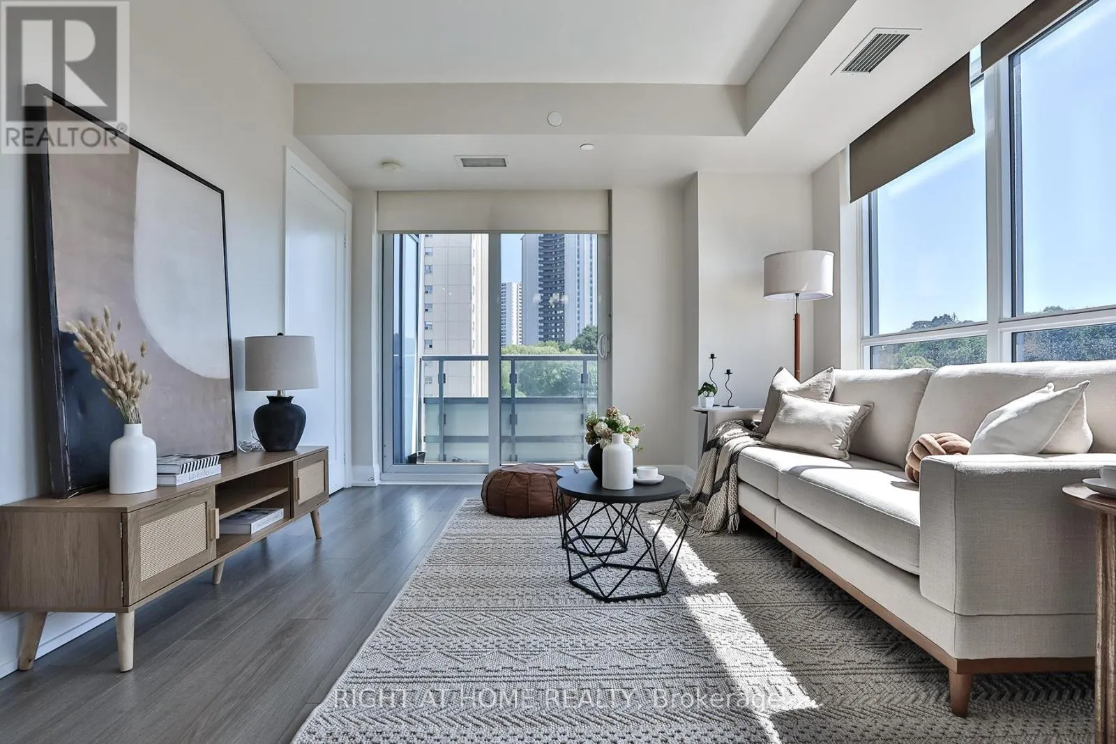709 - 18 GRAYDON HALL DRIVE