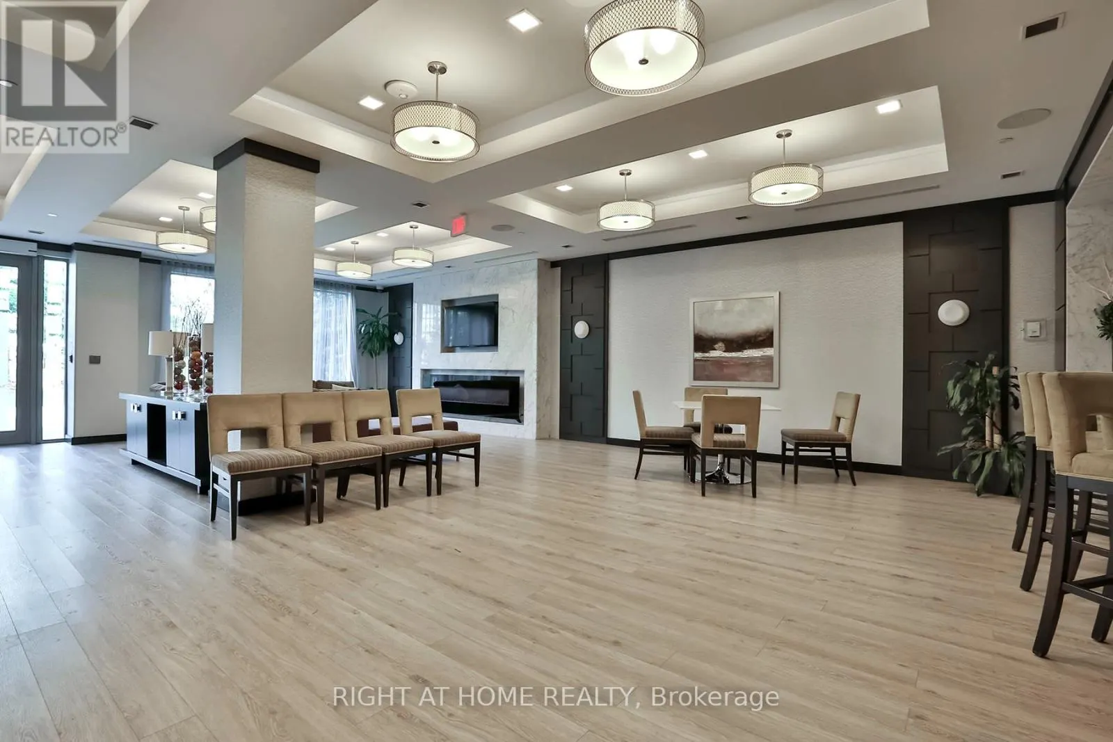 709 - 18 GRAYDON HALL DRIVE