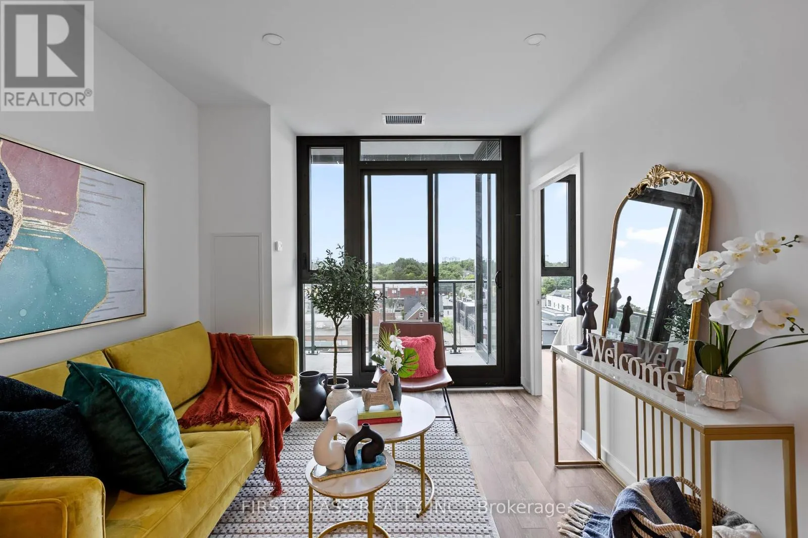 721 - 250 LAWRENCE AVENUE W