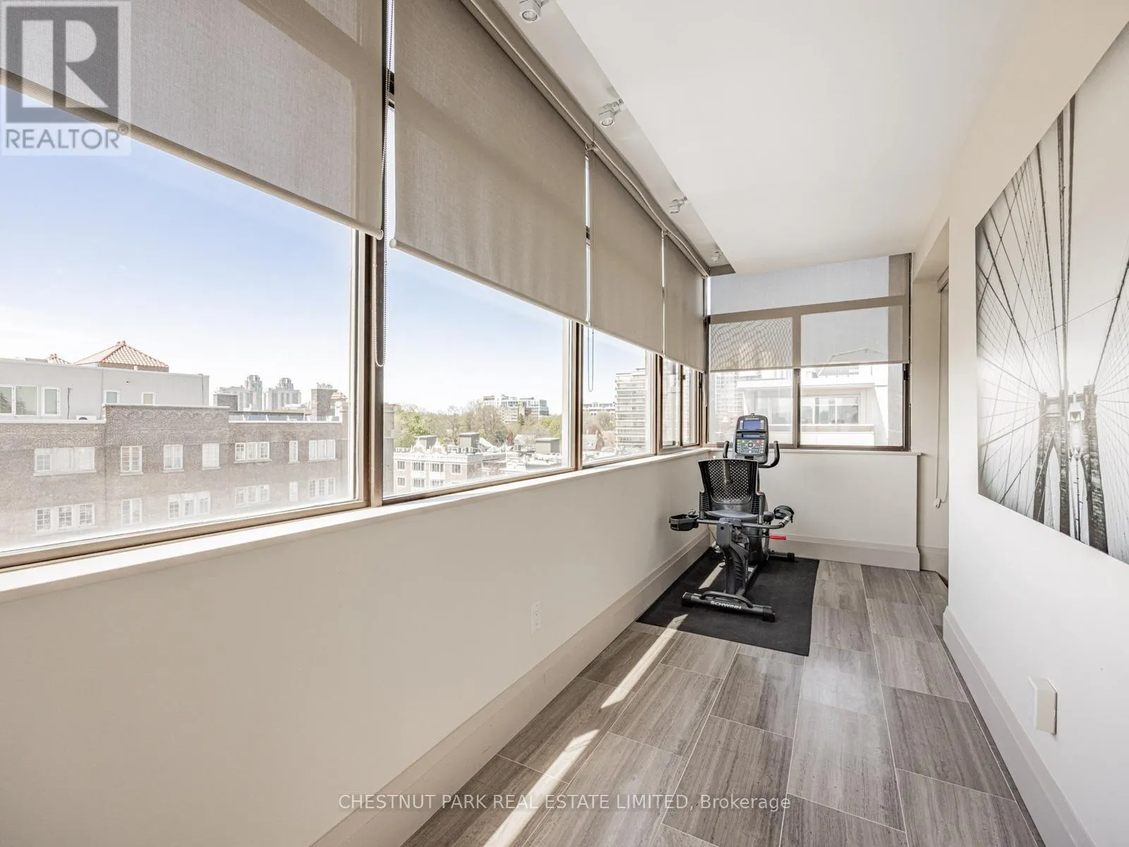 8 - 423 AVENUE ROAD
