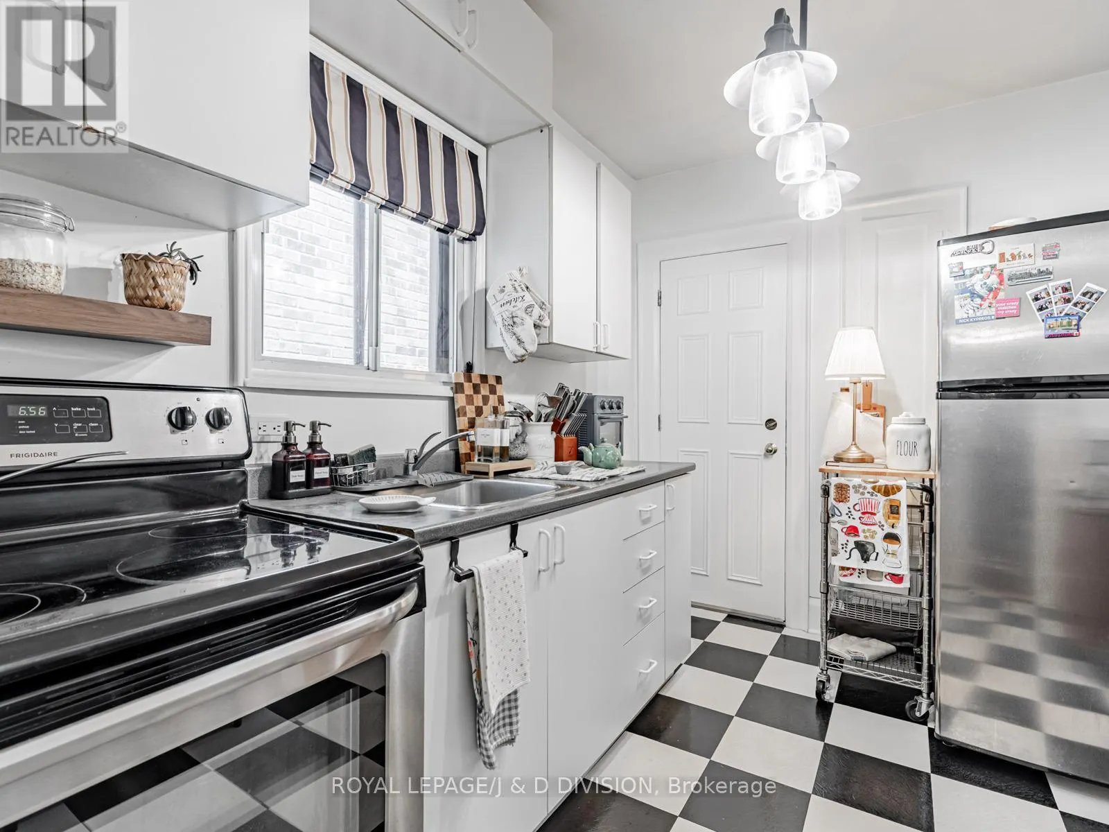 311 KEEWATIN AVENUE