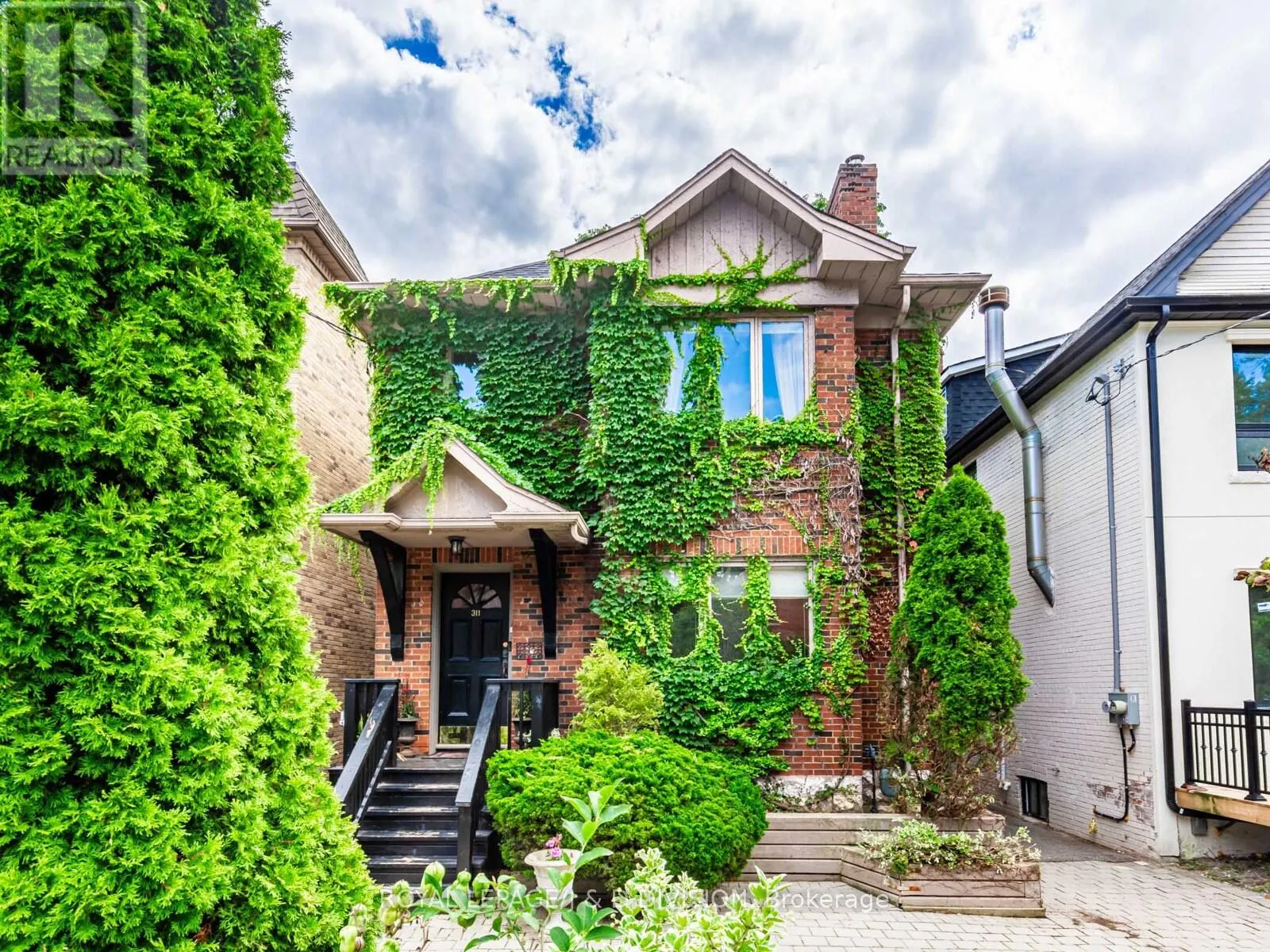 311 KEEWATIN AVENUE