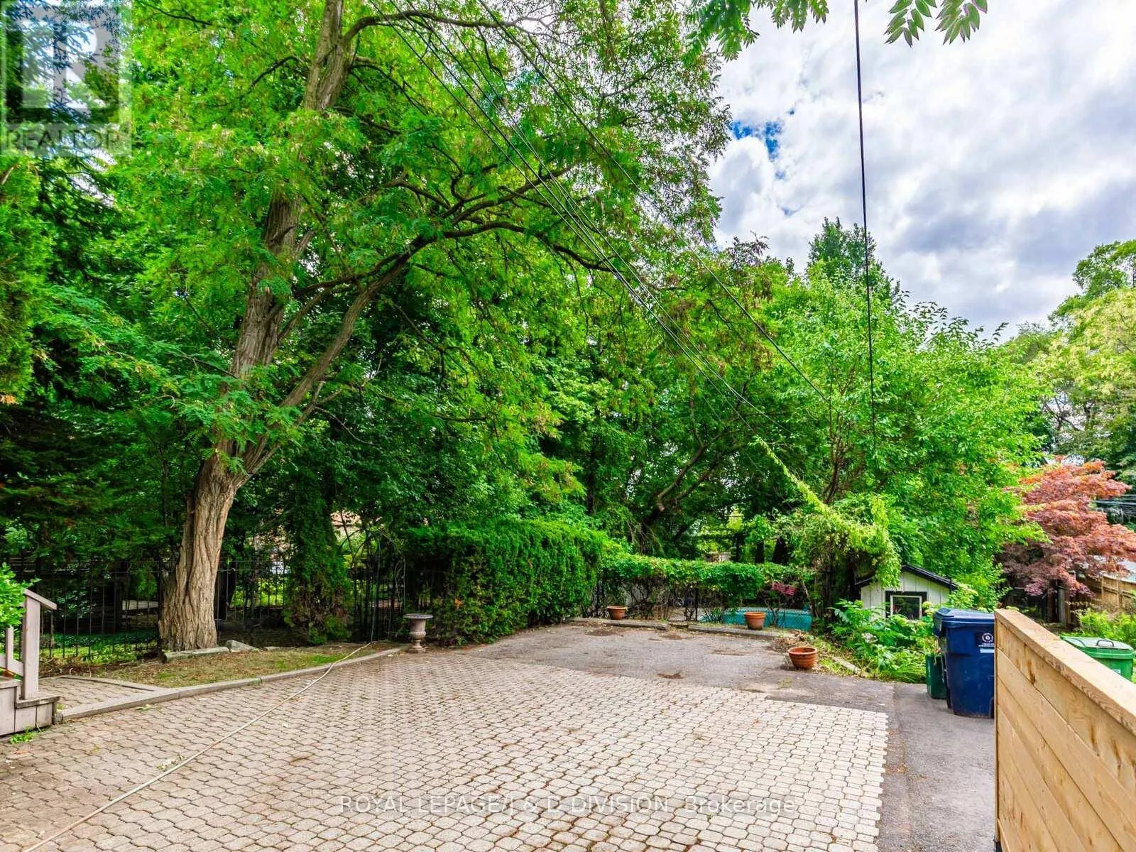 311 KEEWATIN AVENUE