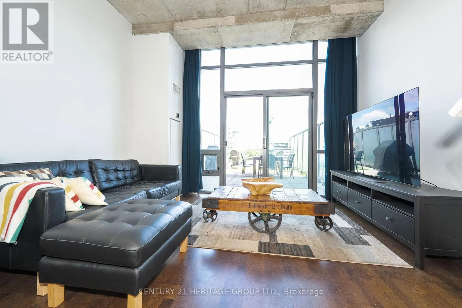 607 - 33 MILL STREET