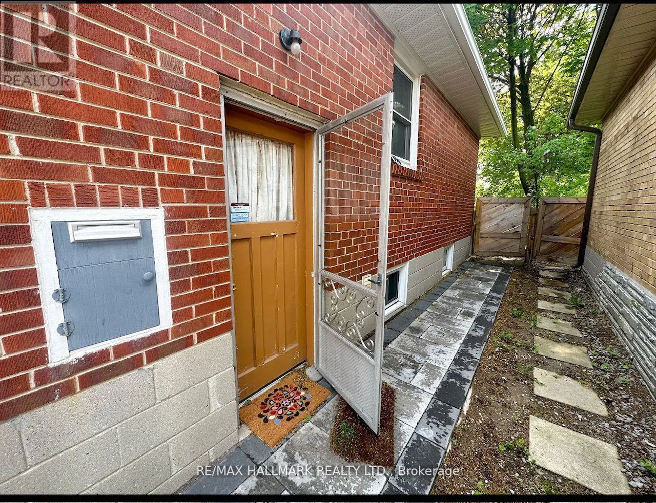 BSMNT - 198 MAXOME AVENUE