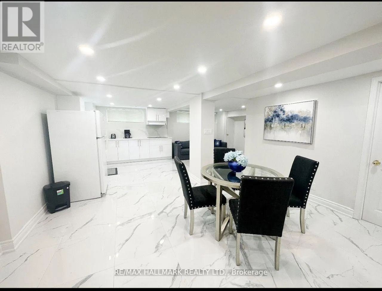 BSMNT - 198 MAXOME AVENUE