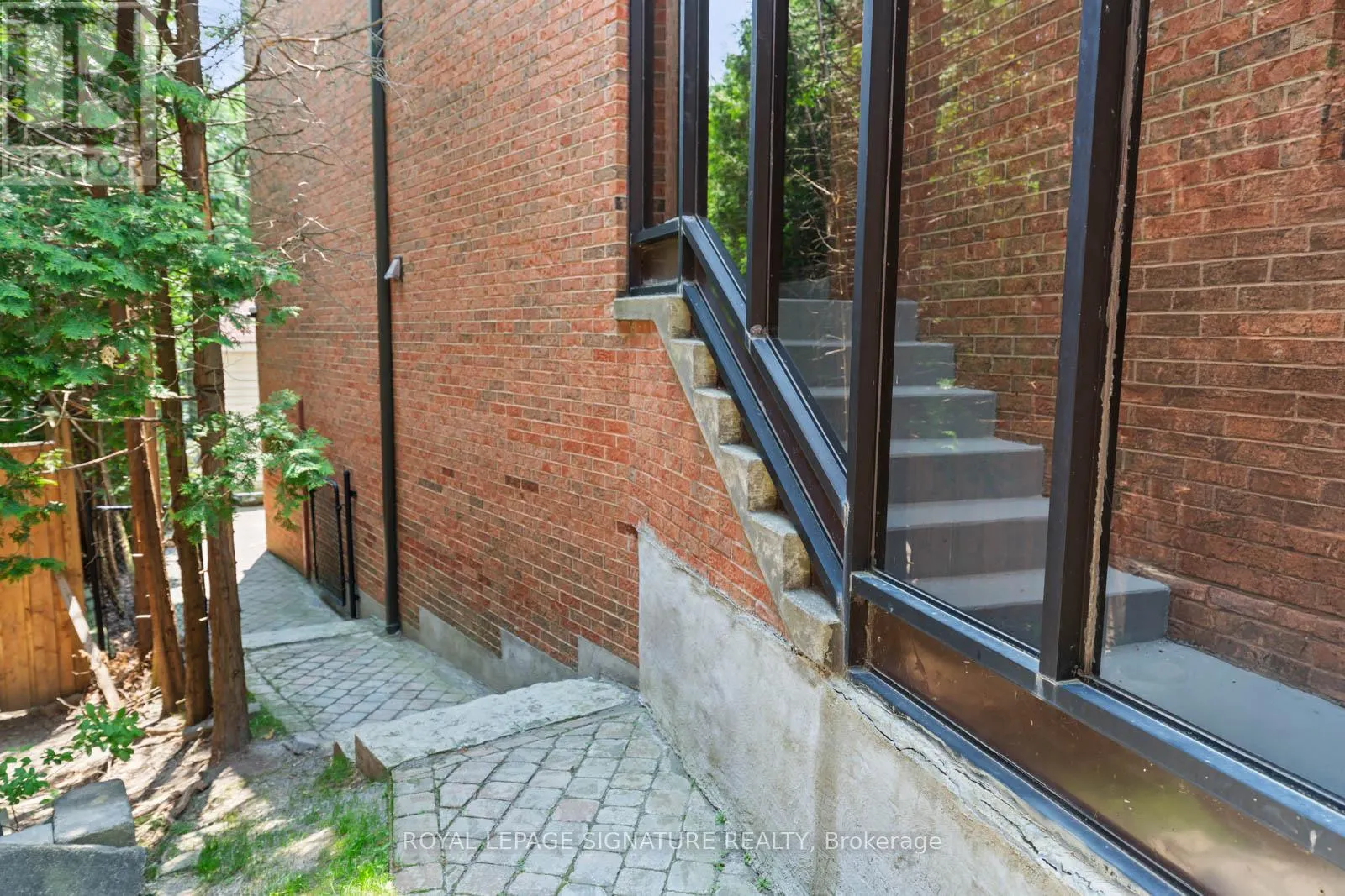 23 BRANDY COURT