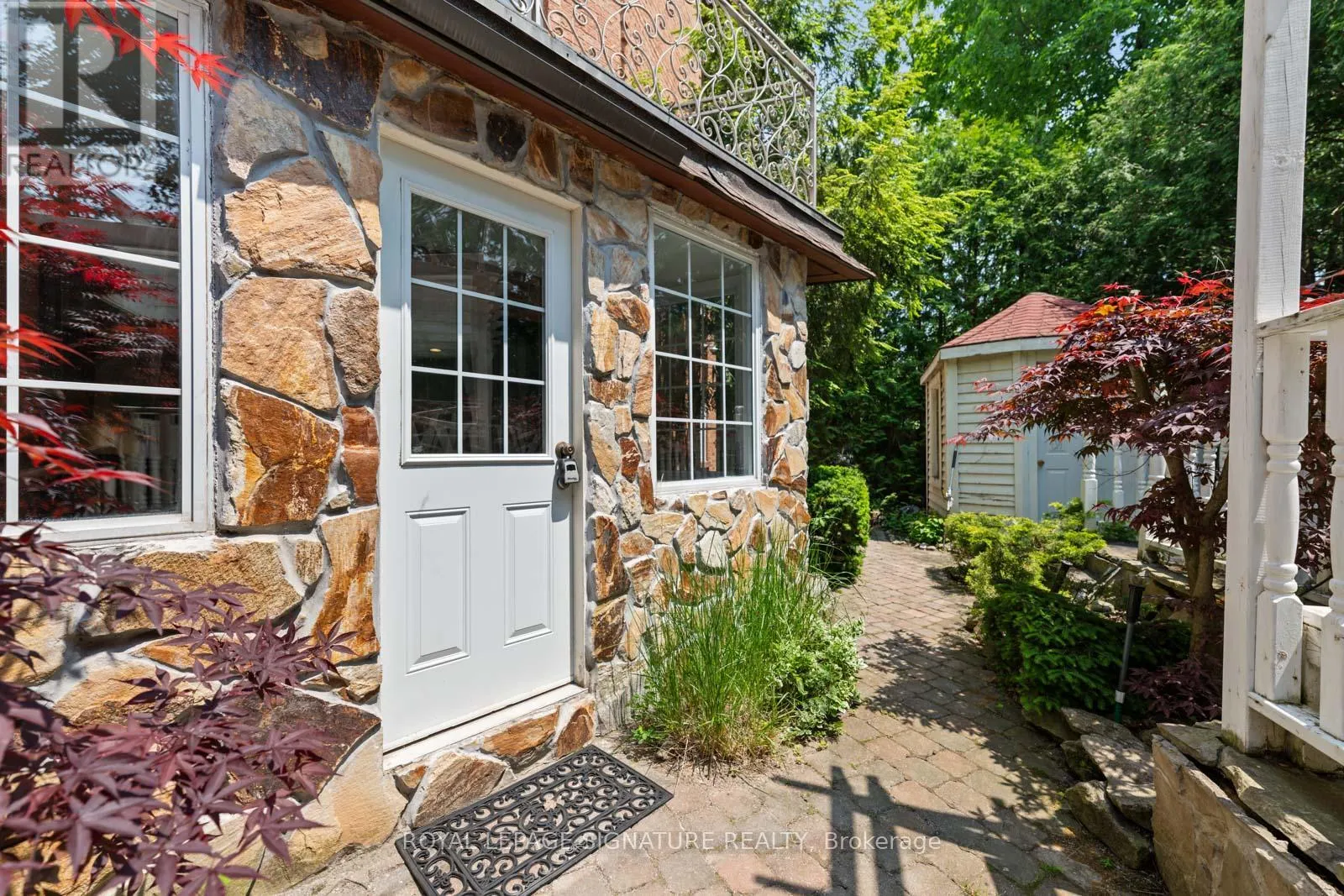 23 BRANDY COURT