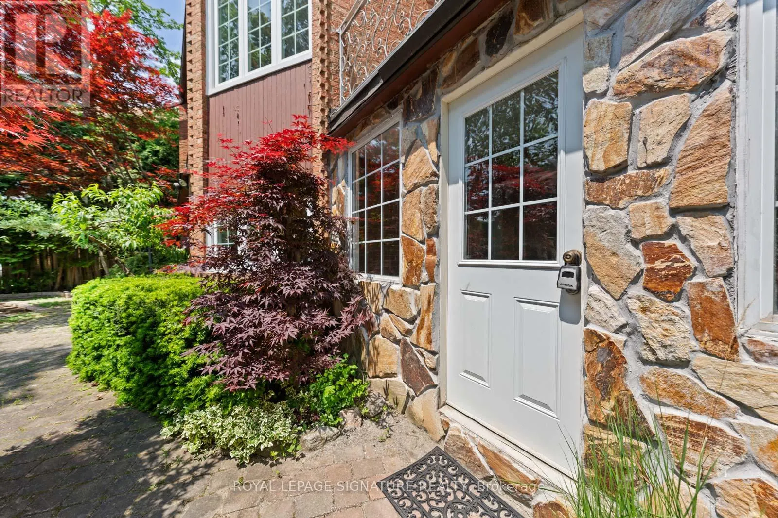 23 BRANDY COURT