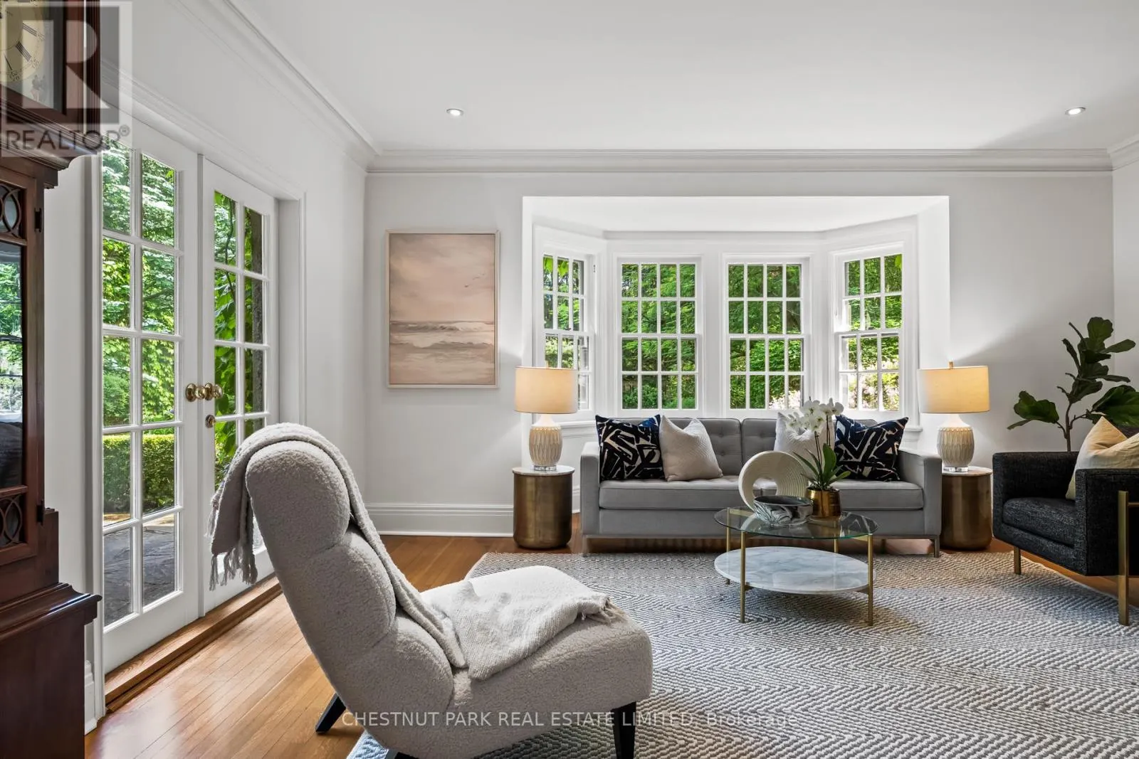 49 ROXBOROUGH STREET