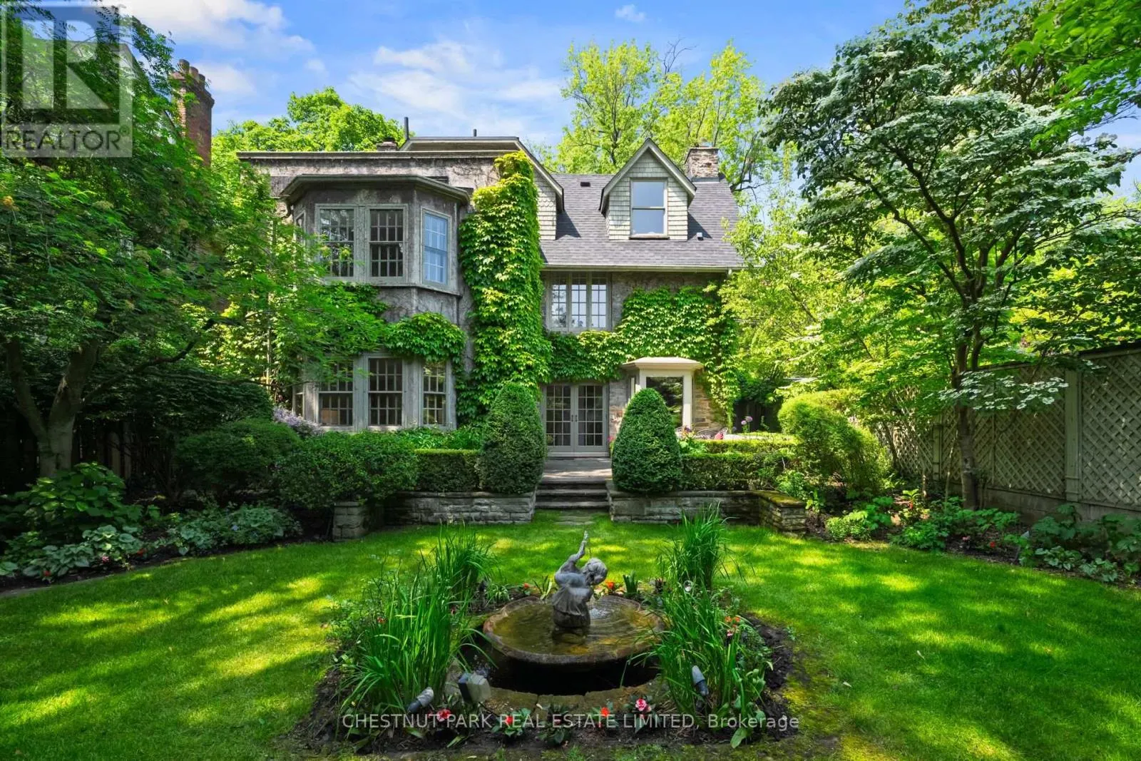 49 ROXBOROUGH STREET