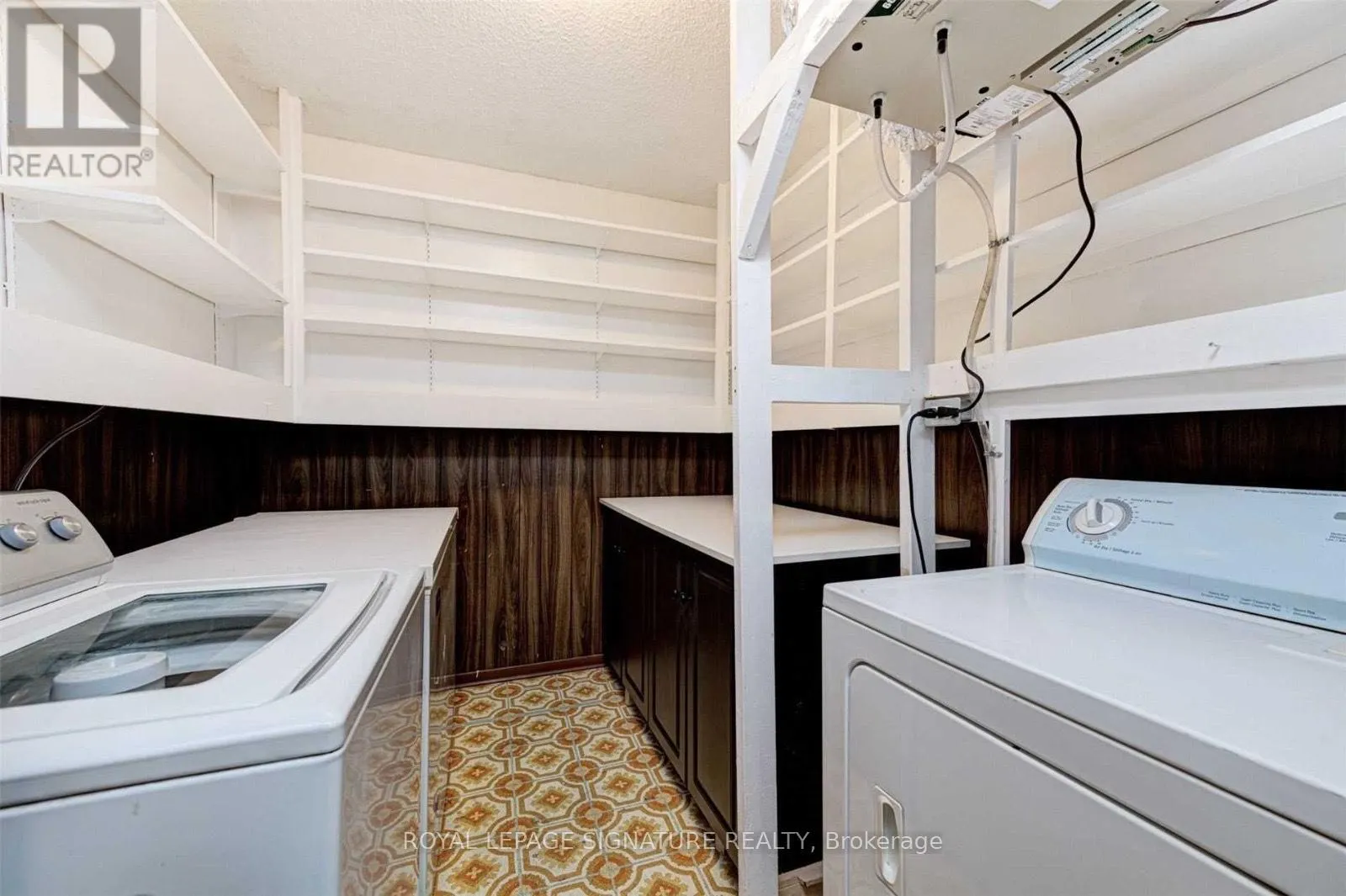 116 - 5 PARKWAY FOREST DRIVE