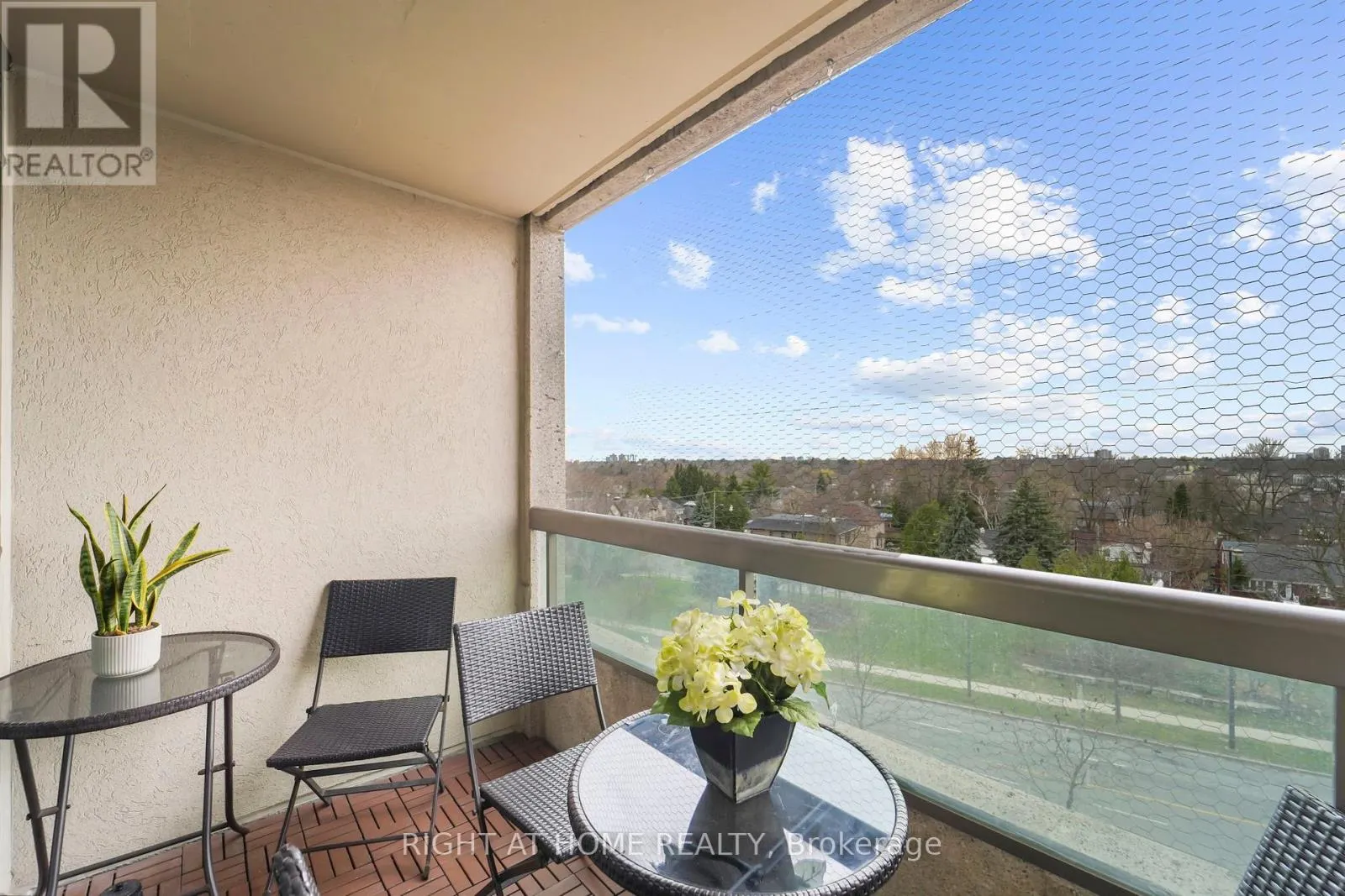 712 - 503 BEECROFT ROAD