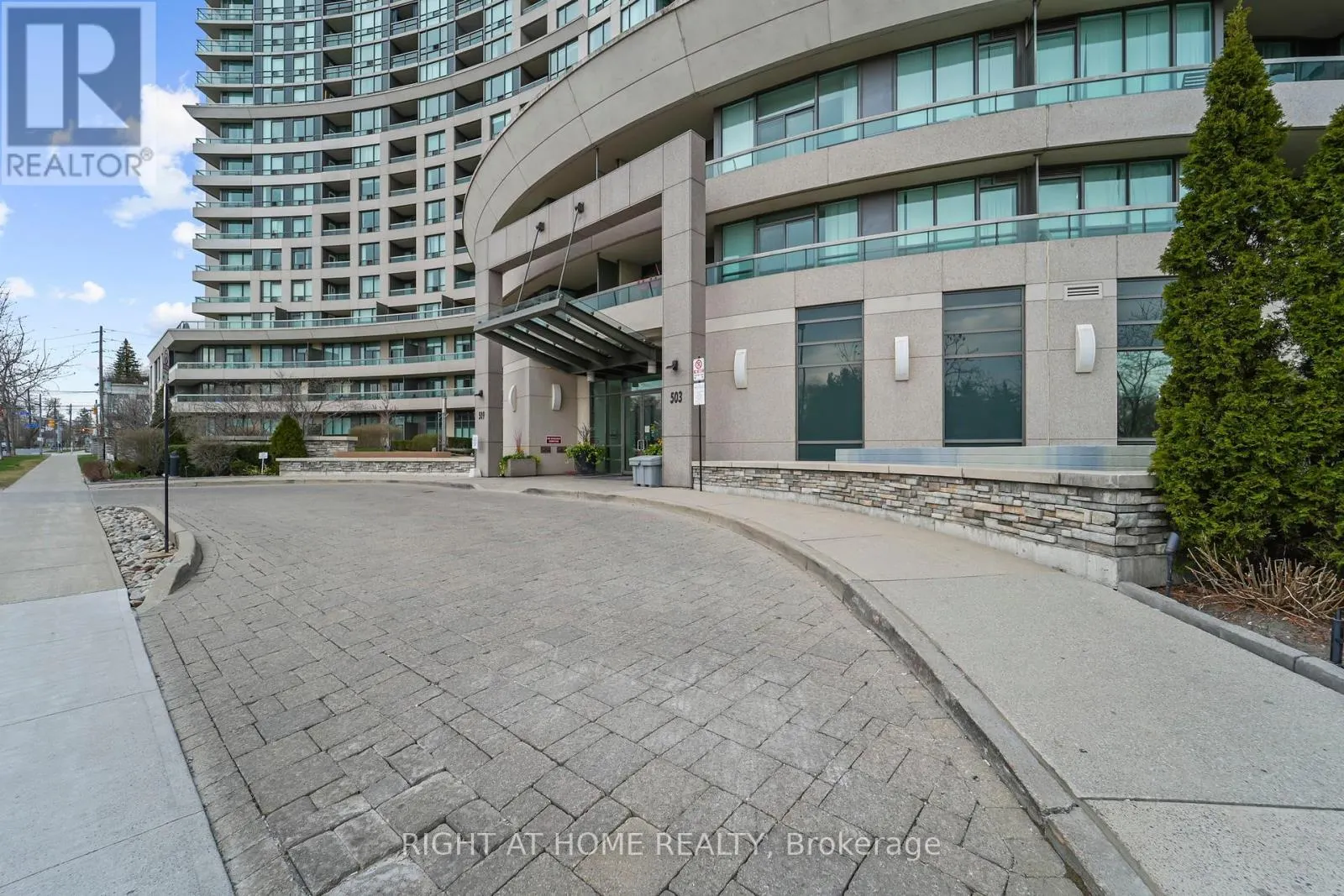 712 - 503 BEECROFT ROAD