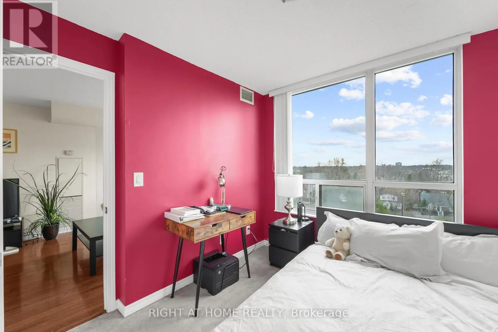 712 - 503 BEECROFT ROAD