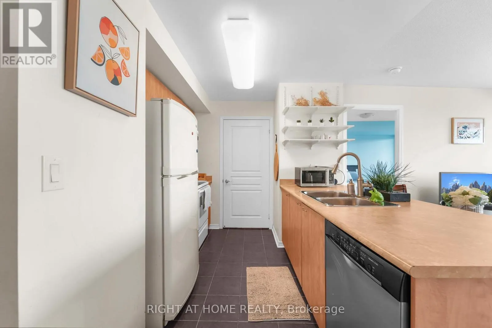 712 - 503 BEECROFT ROAD