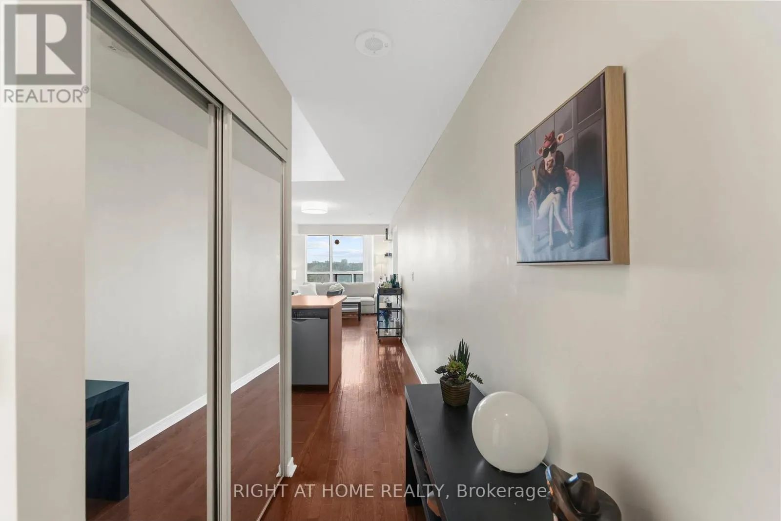 712 - 503 BEECROFT ROAD