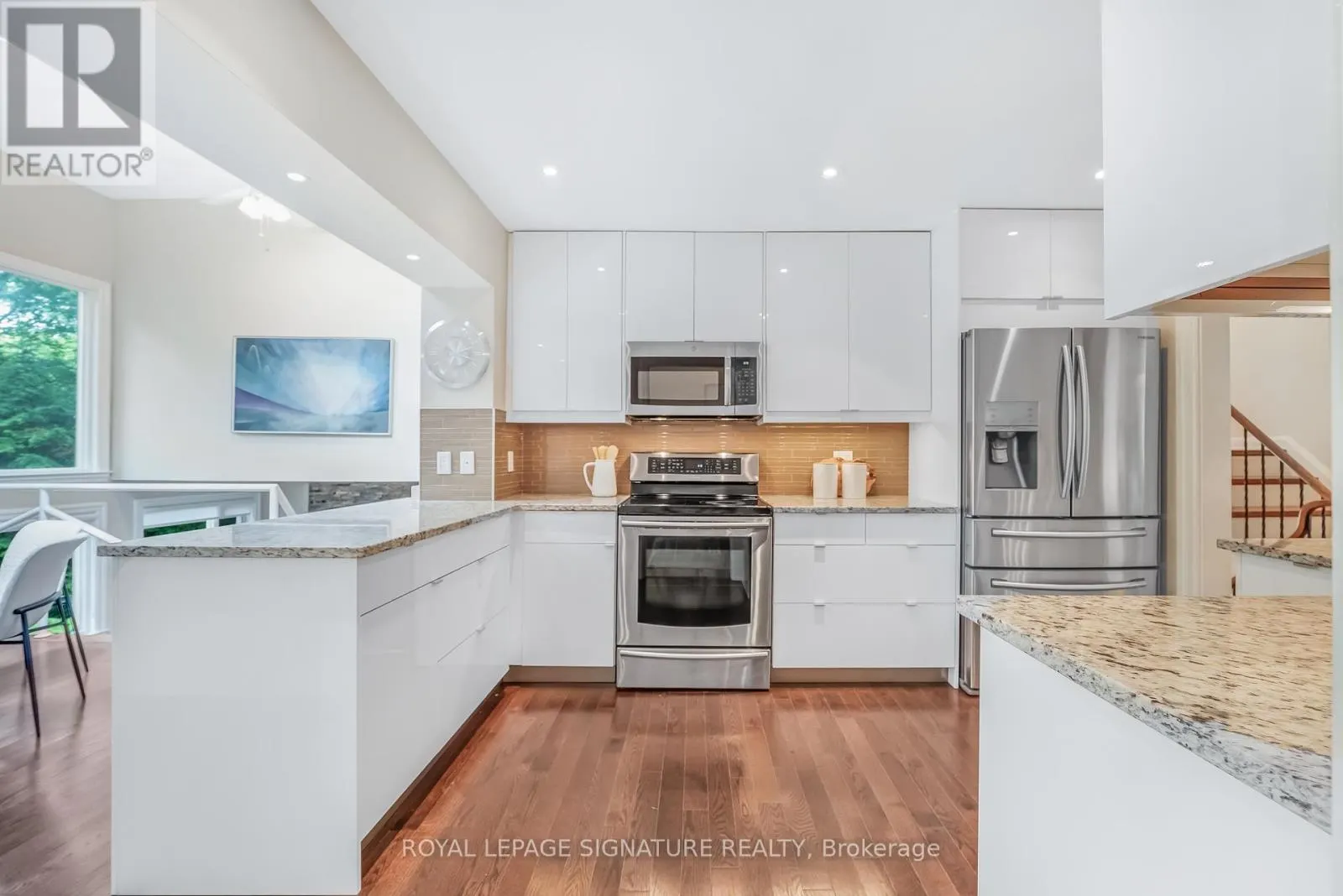16 REVCOE DRIVE