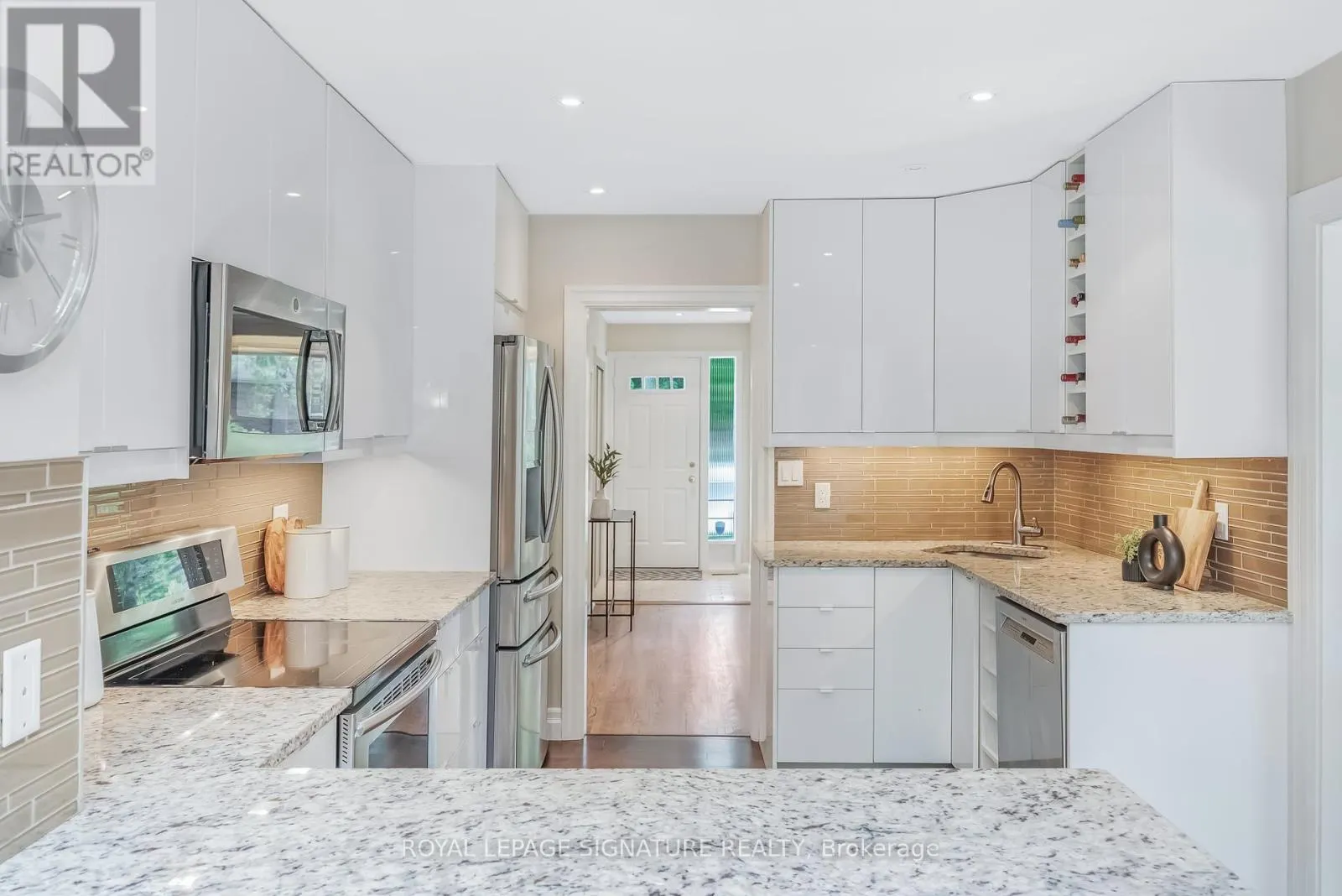 16 REVCOE DRIVE