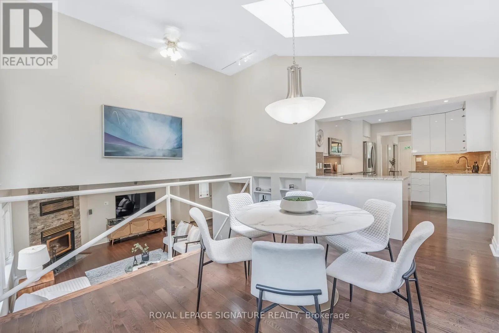 16 REVCOE DRIVE