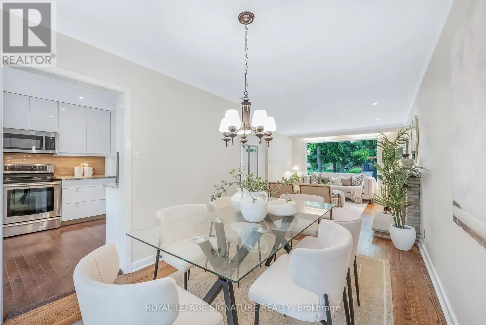 16 REVCOE DRIVE