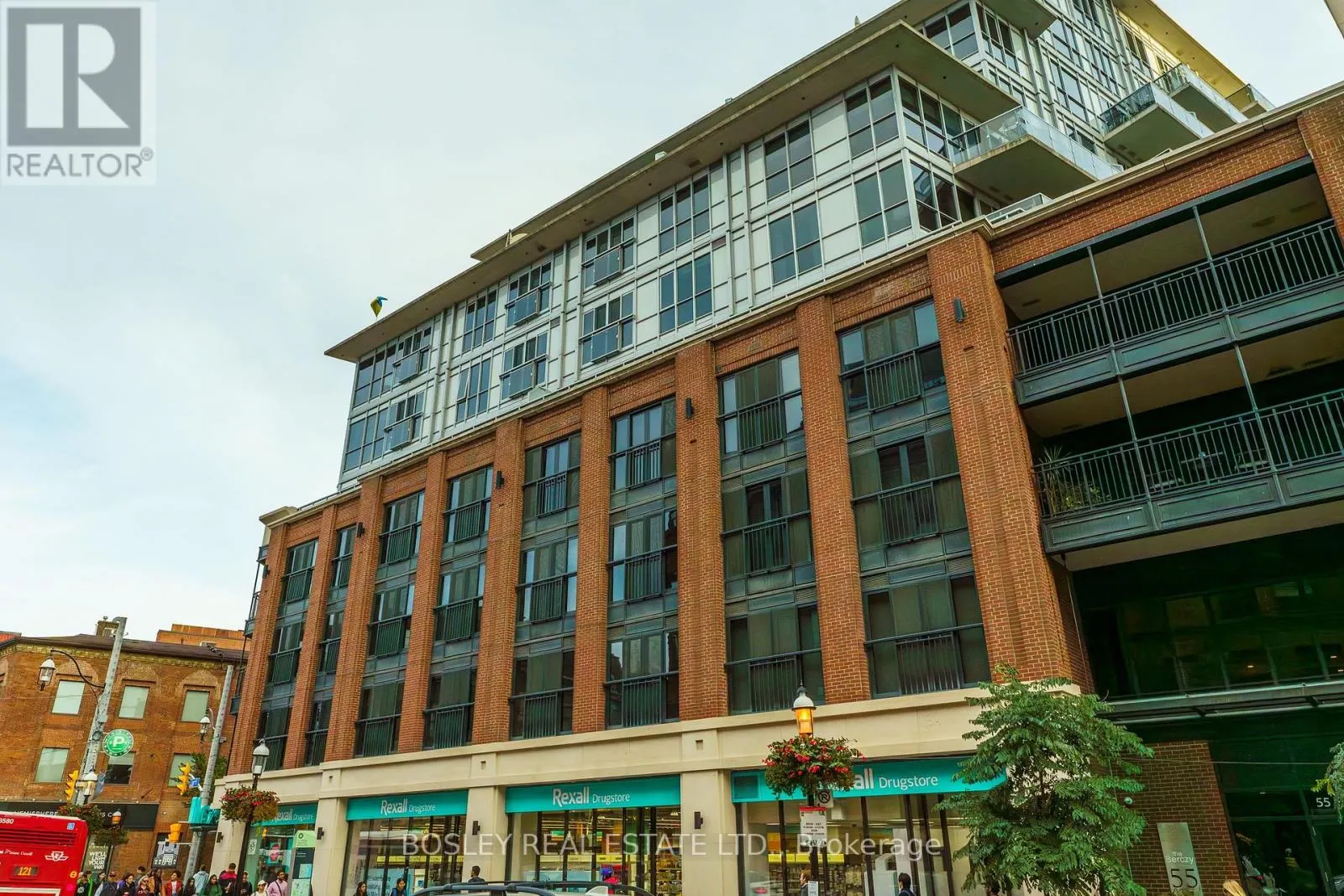 PH1203 - 55 FRONT STREET E