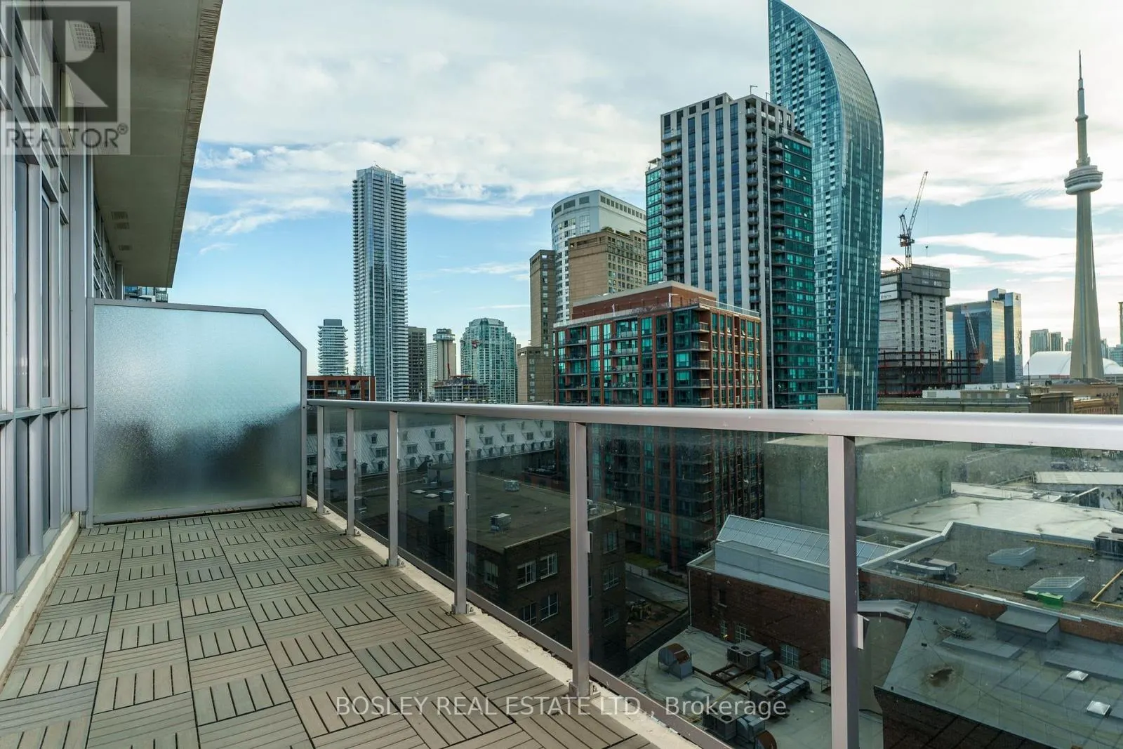 PH1203 - 55 FRONT STREET E