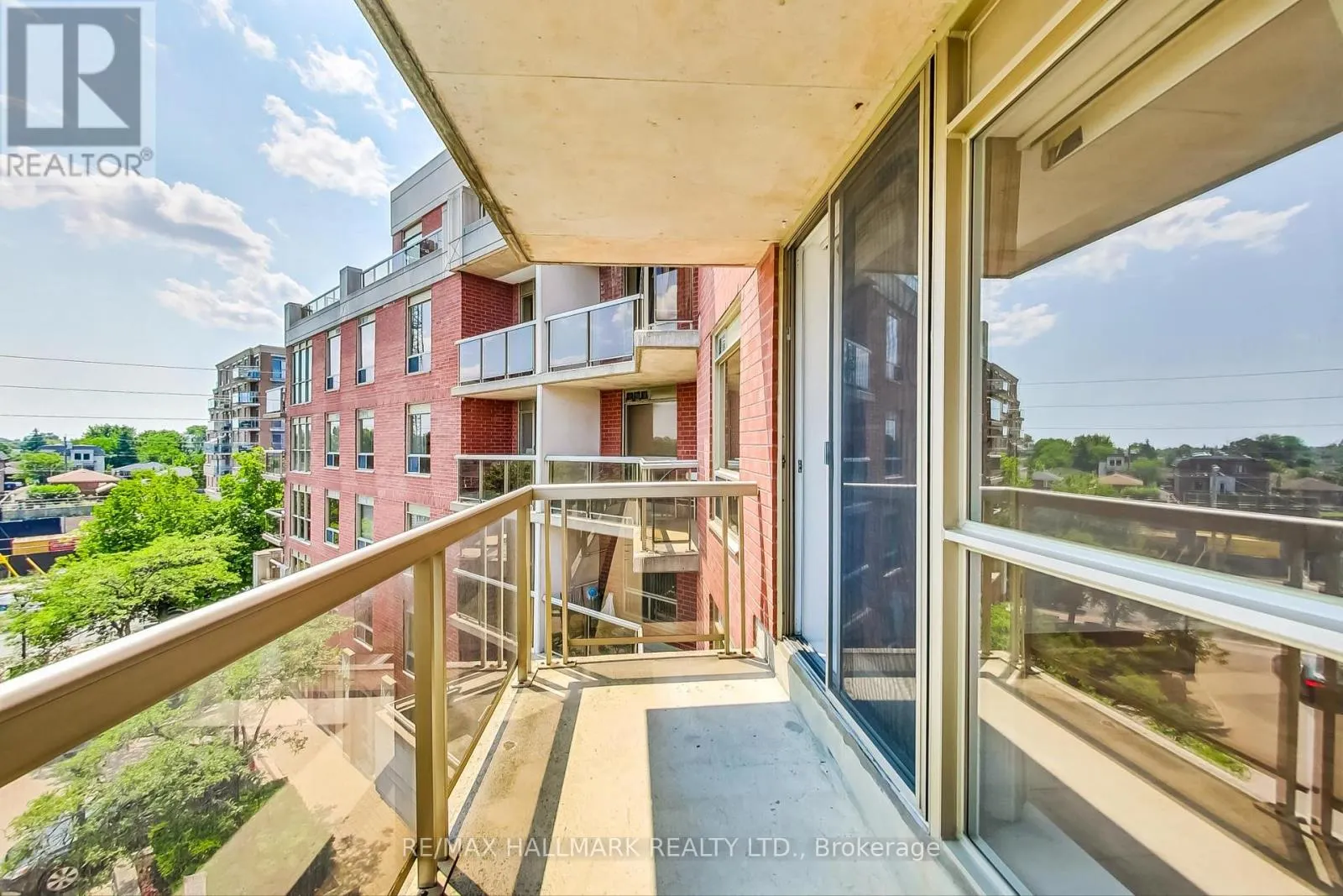 405 - 800 SHEPPARD AVENUE W