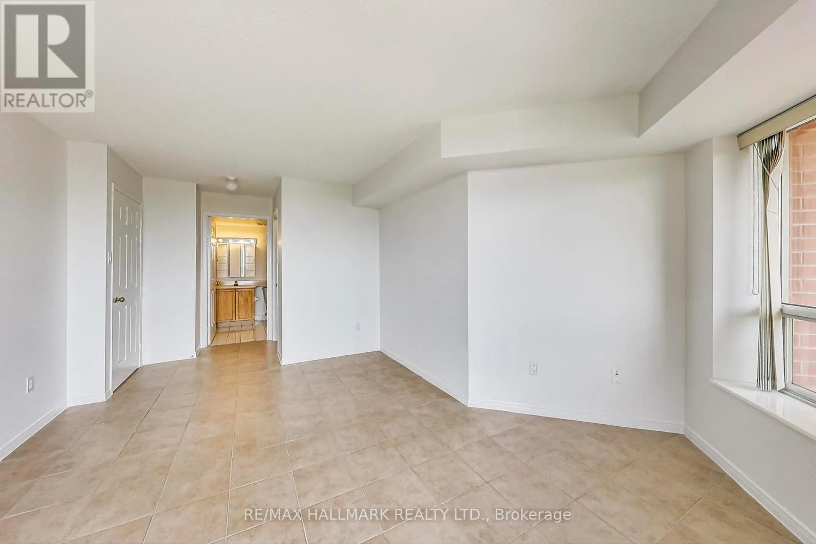 405 - 800 SHEPPARD AVENUE W