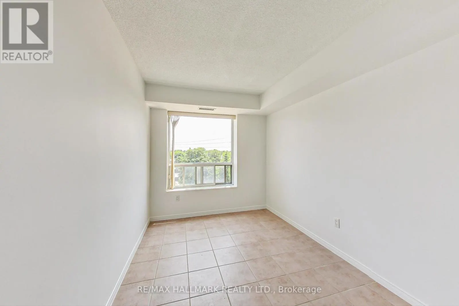 405 - 800 SHEPPARD AVENUE W