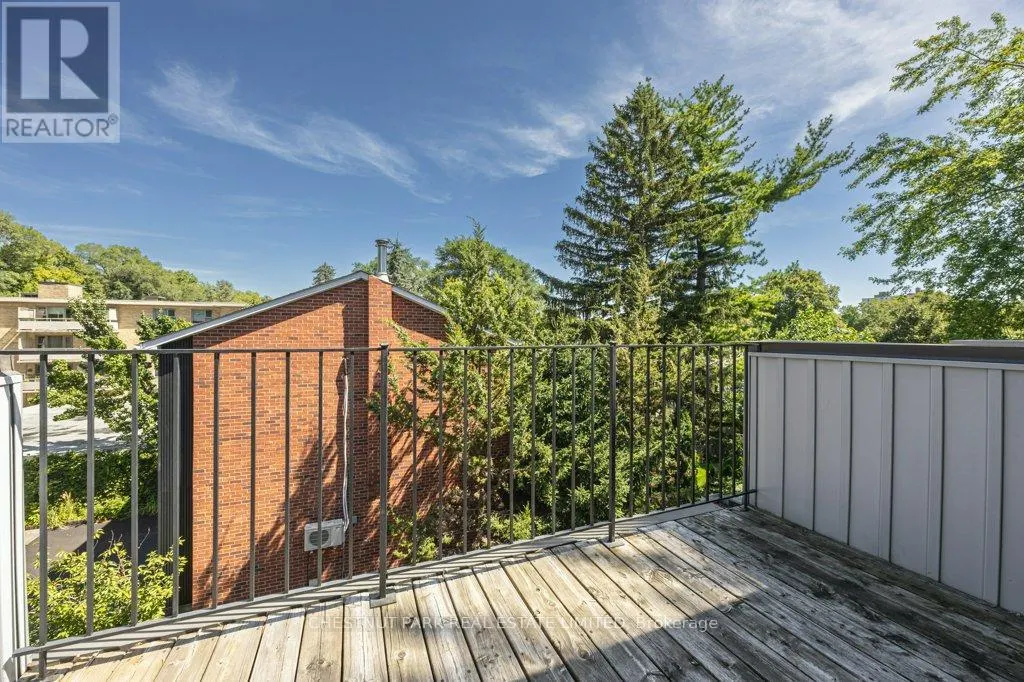 250 BROADWAY AVENUE