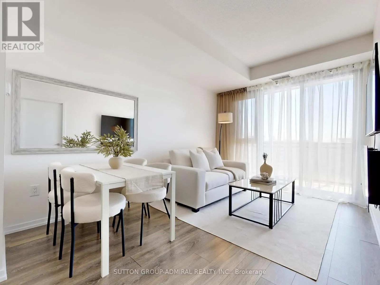 1111 - 3237 BAYVIEW AVENUE