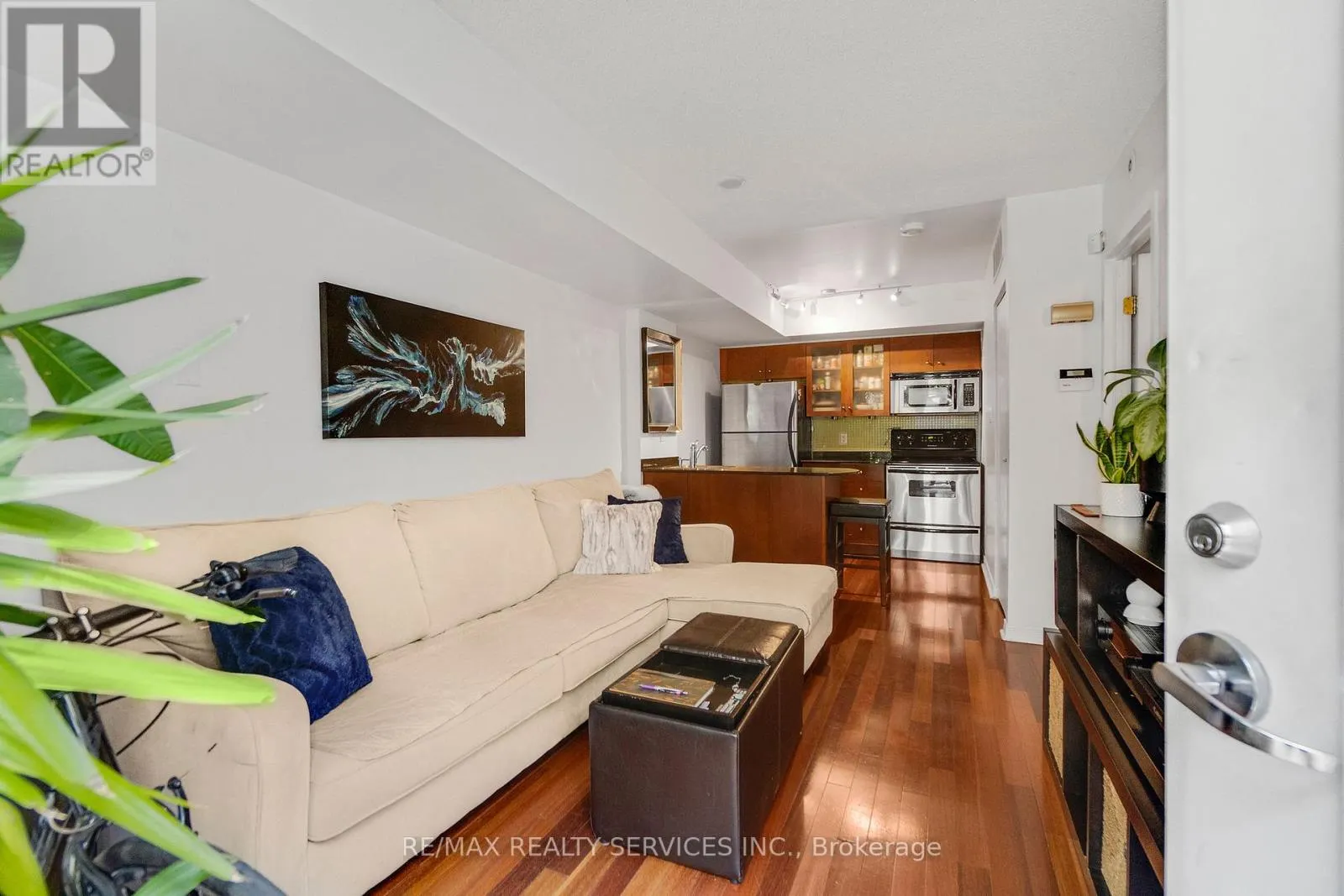 632 - 38 WESTERN BATTERY ROAD