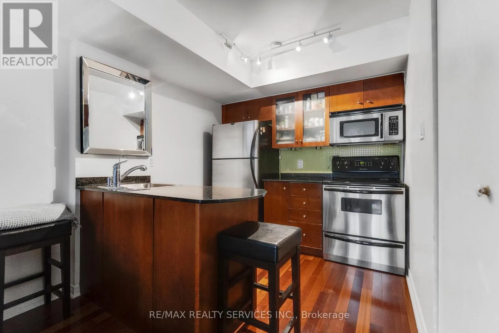 632 - 38 WESTERN BATTERY ROAD
