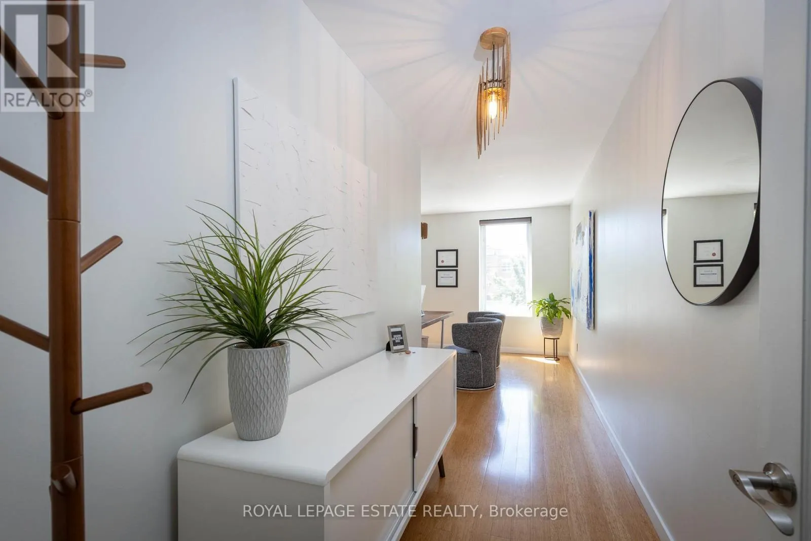 432/434 QUEEN STREET E