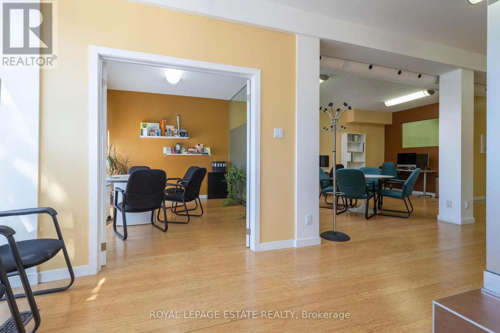 432/434 QUEEN STREET E