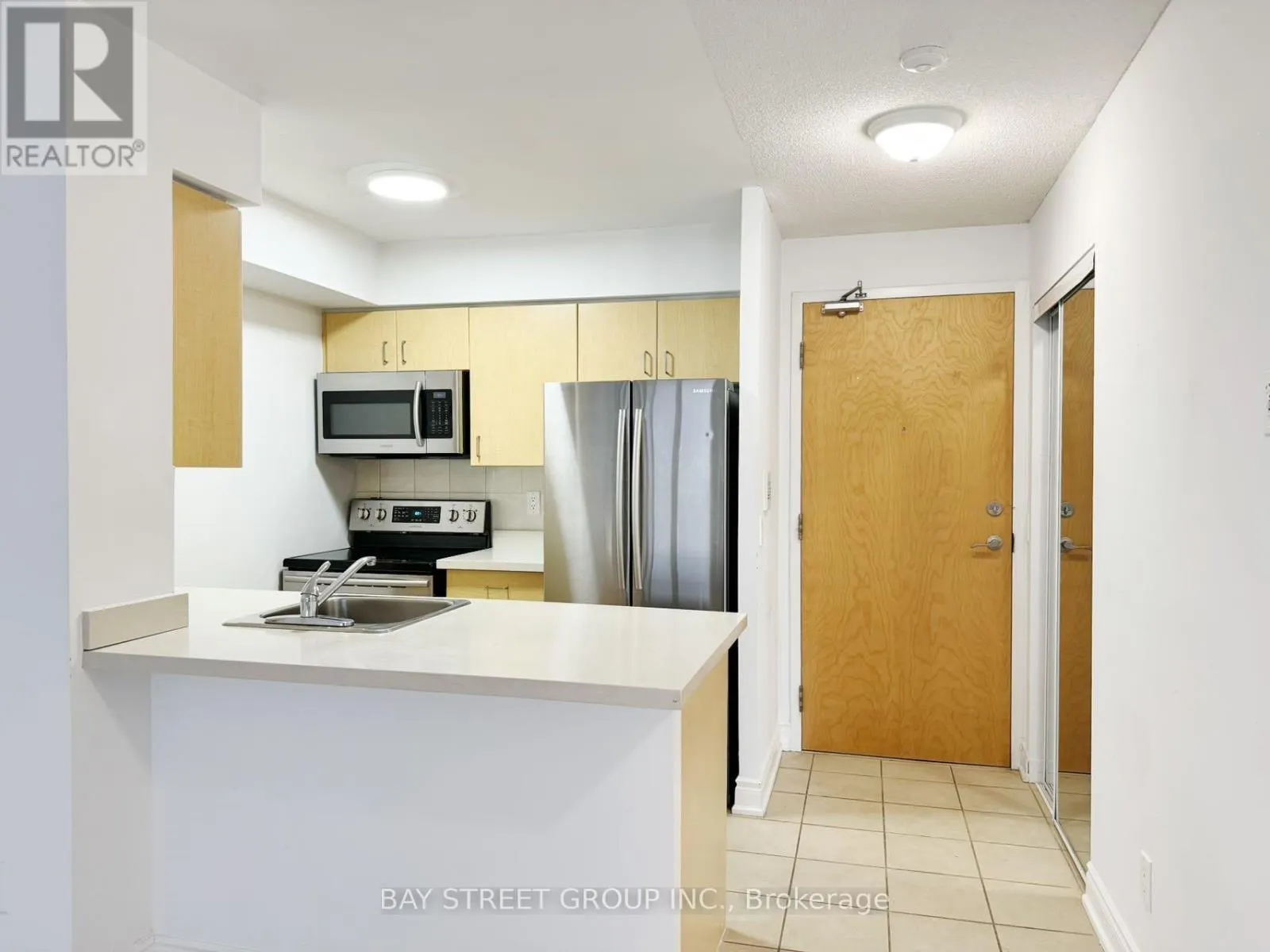 1611 - 4968 YONGE STREET