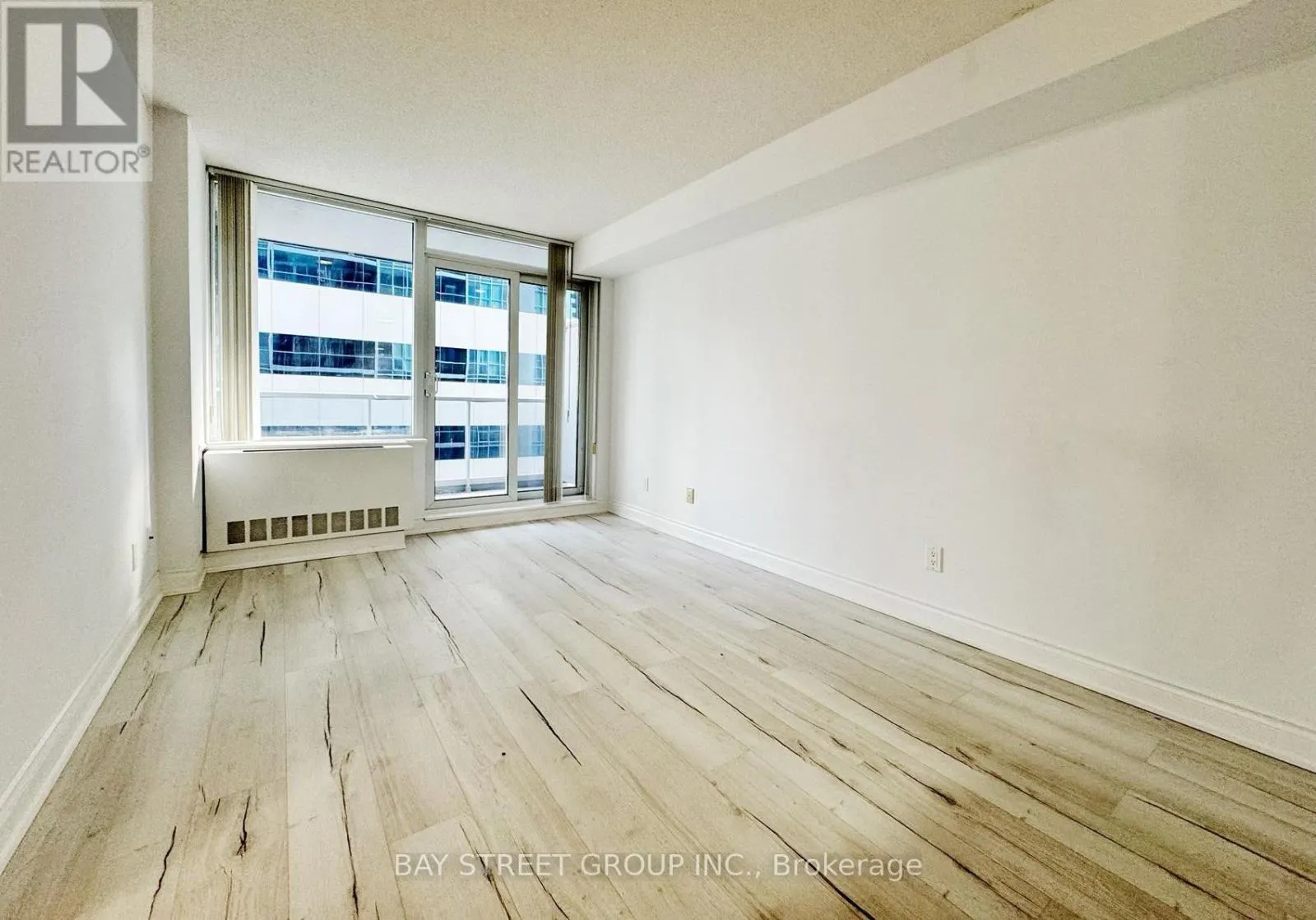 1611 - 4968 YONGE STREET