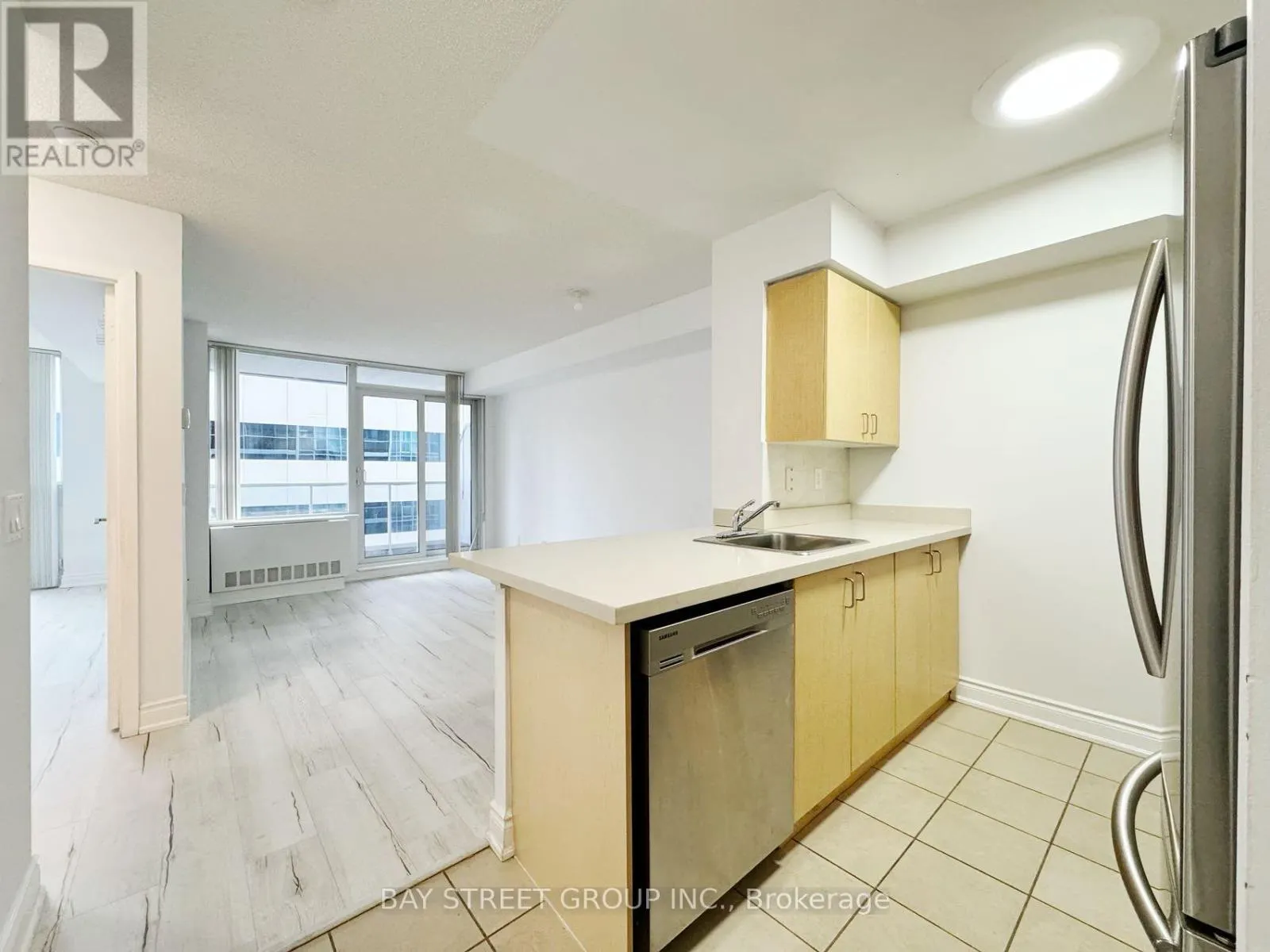 1611 - 4968 YONGE STREET