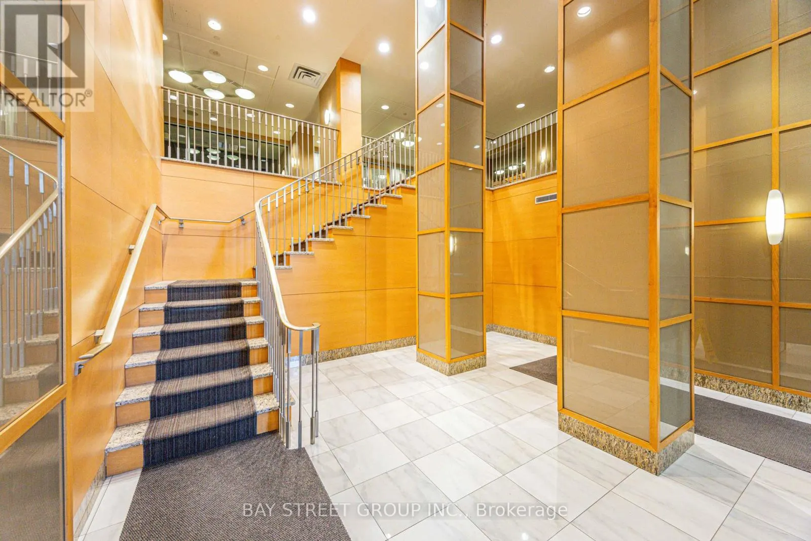 1611 - 4968 YONGE STREET