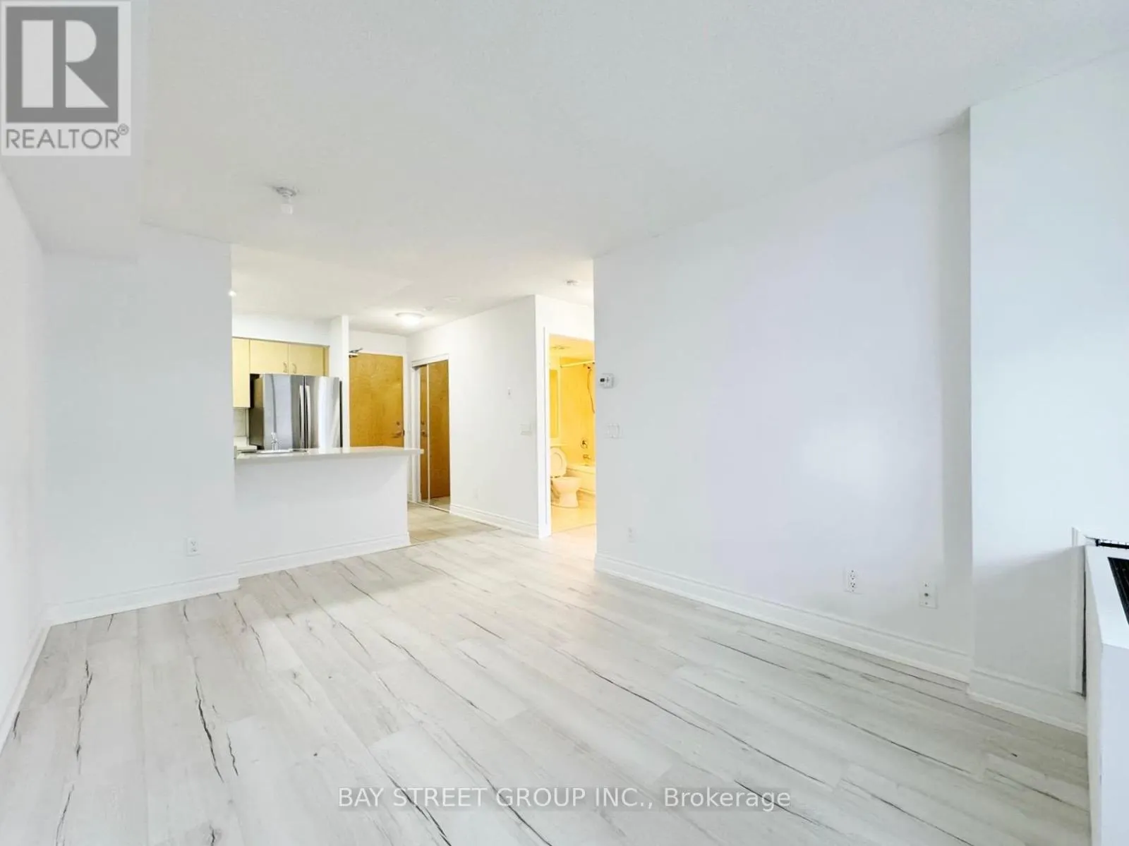 1611 - 4968 YONGE STREET