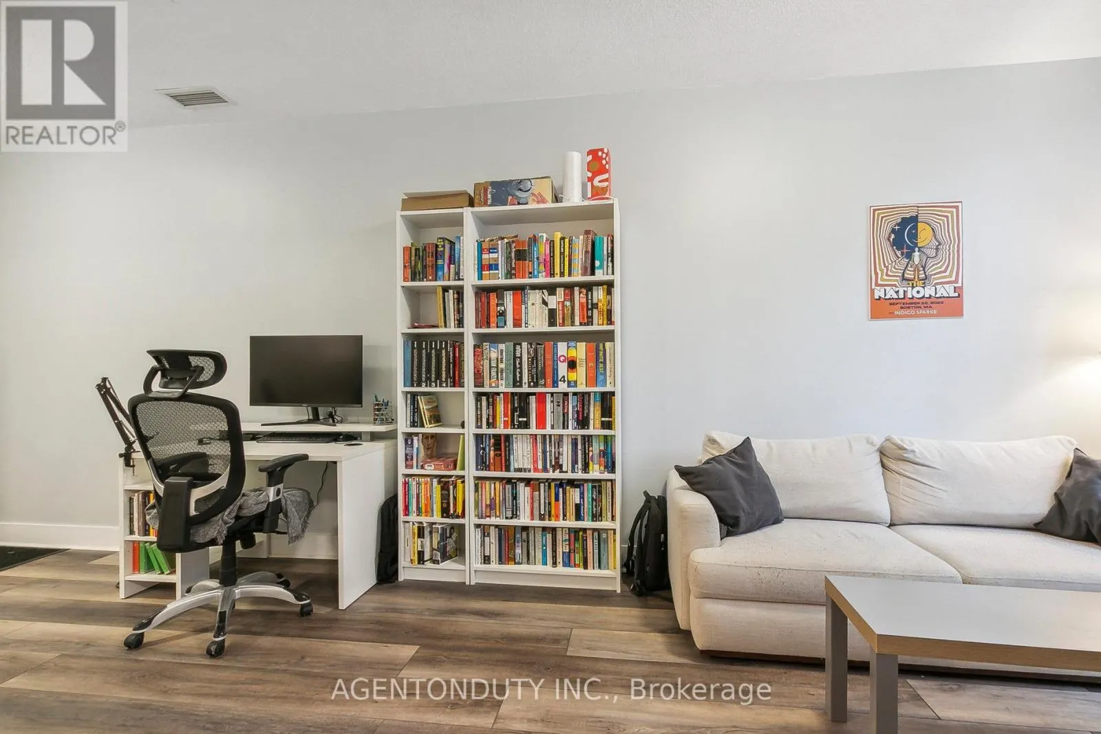 708 - 393 KING STREET W