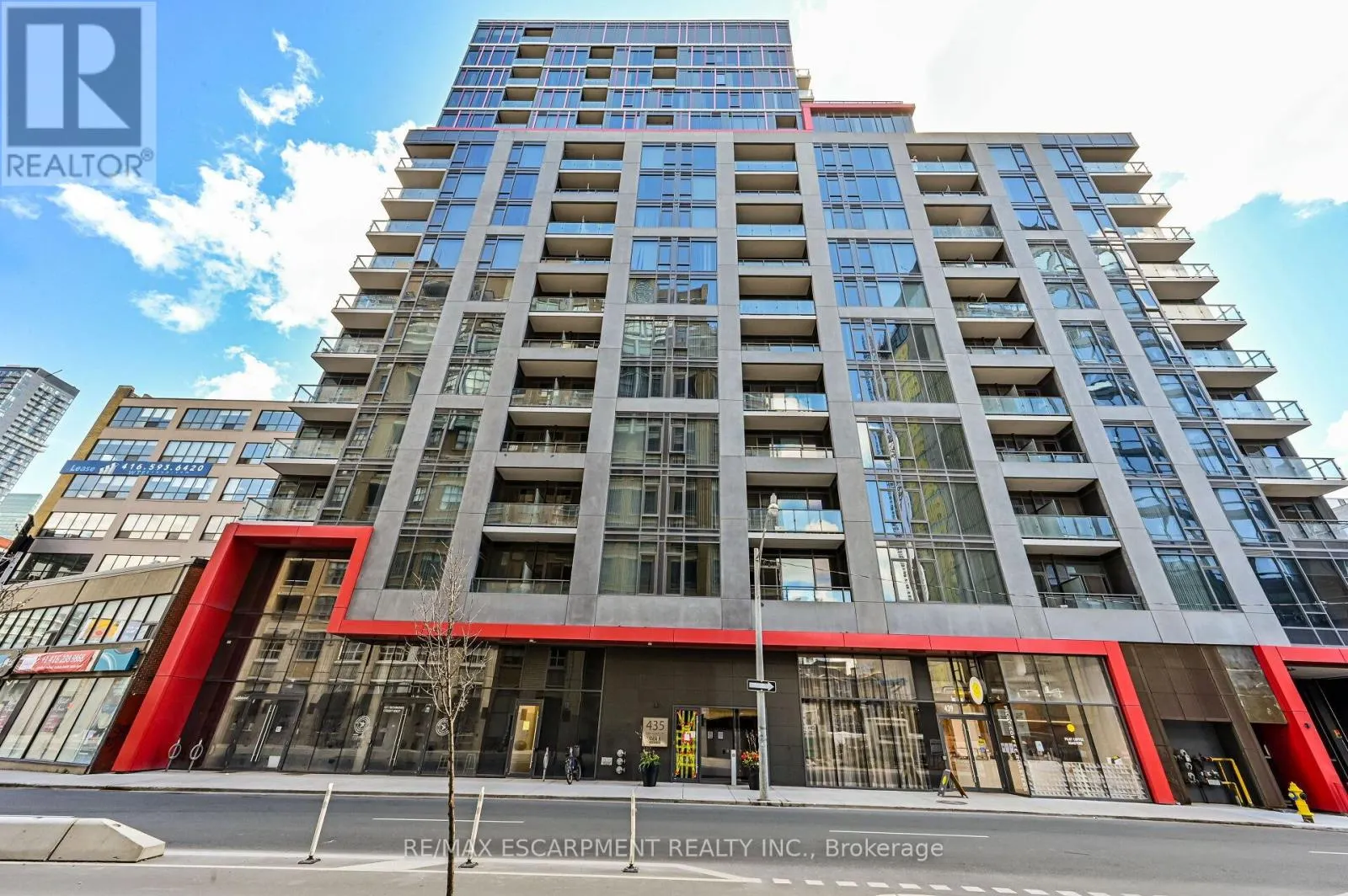 714 - 435 RICHMOND STREET W